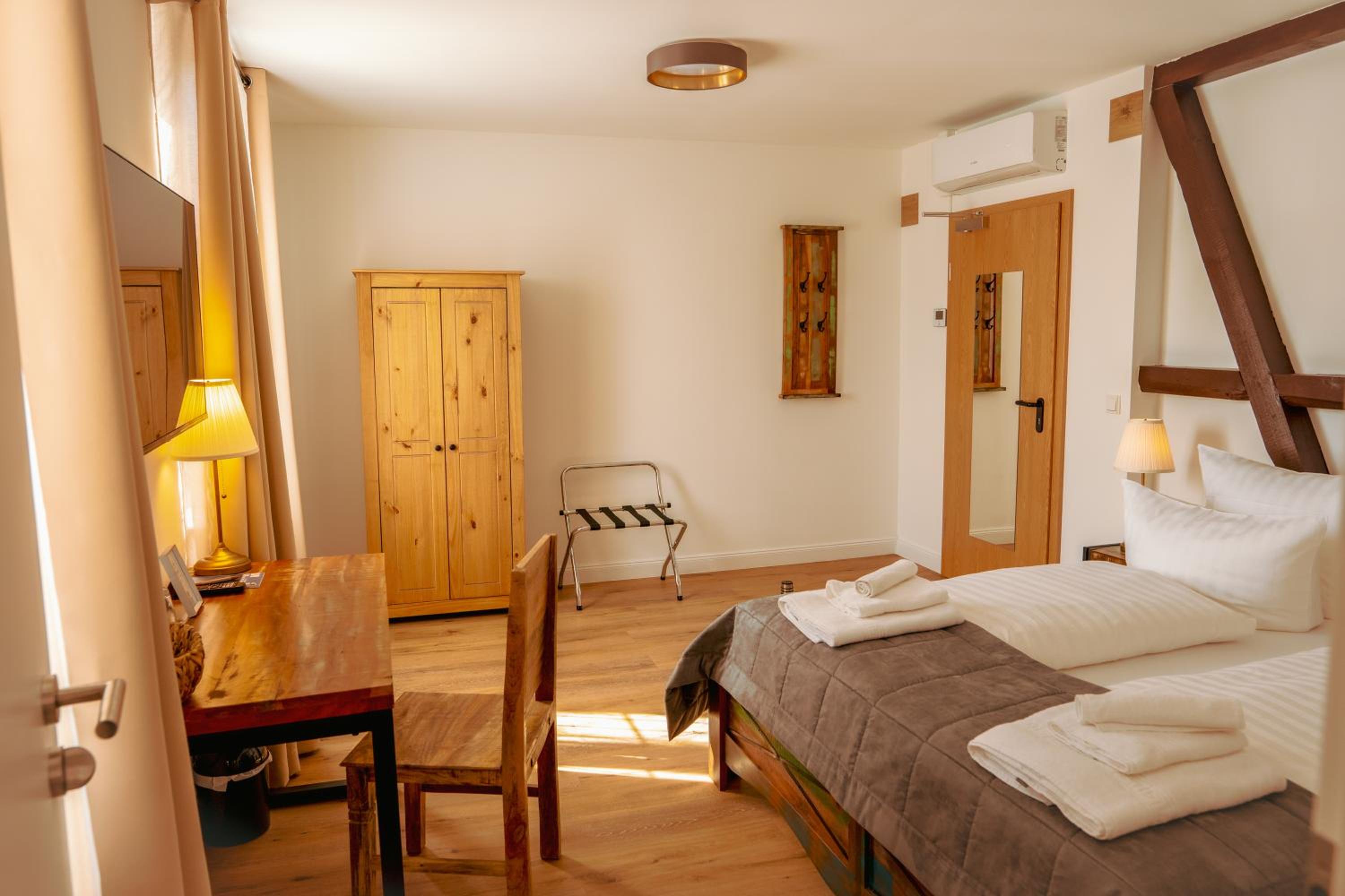 Landhotel Engel & Kreuz view 4