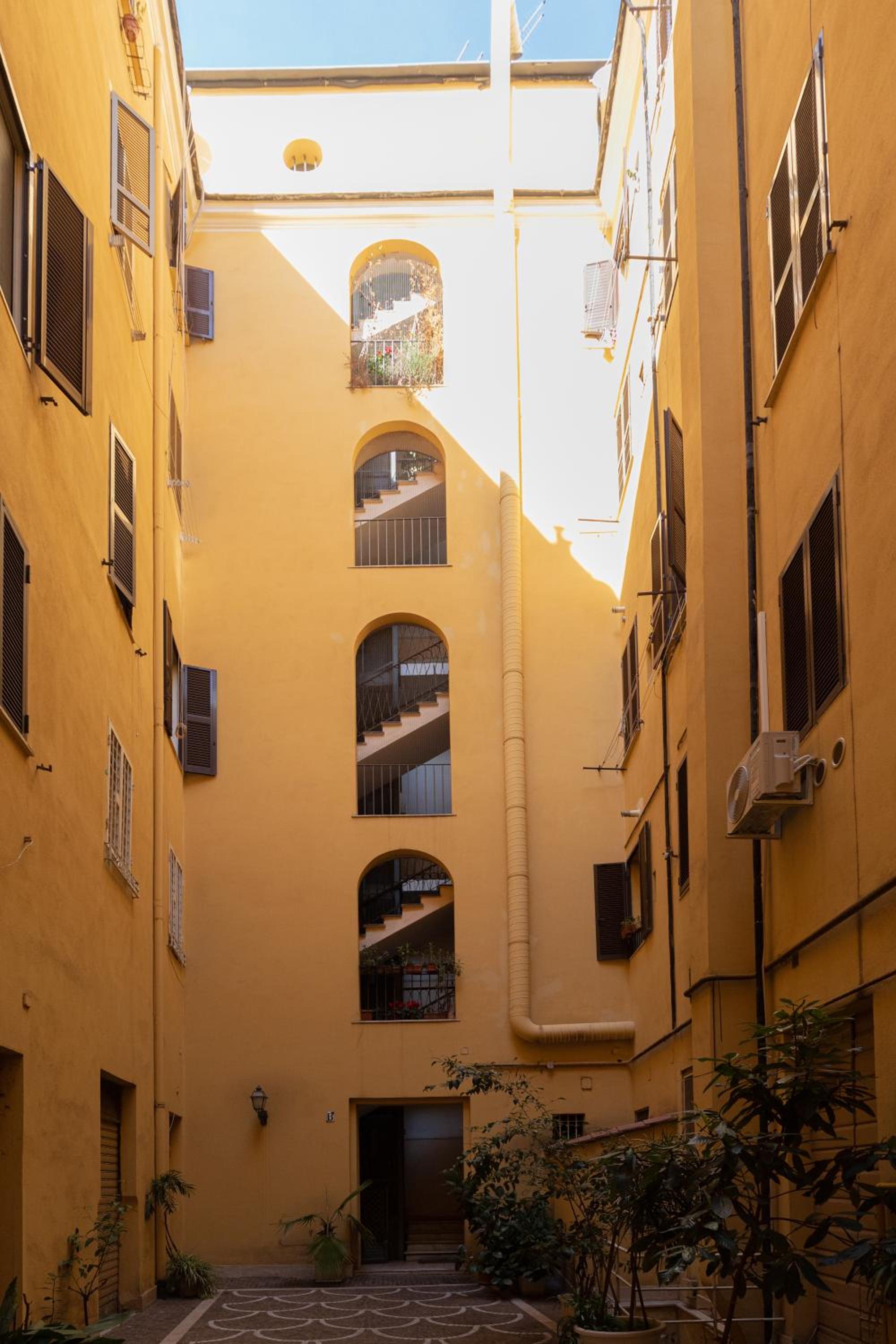 Leone IV Private Apartment