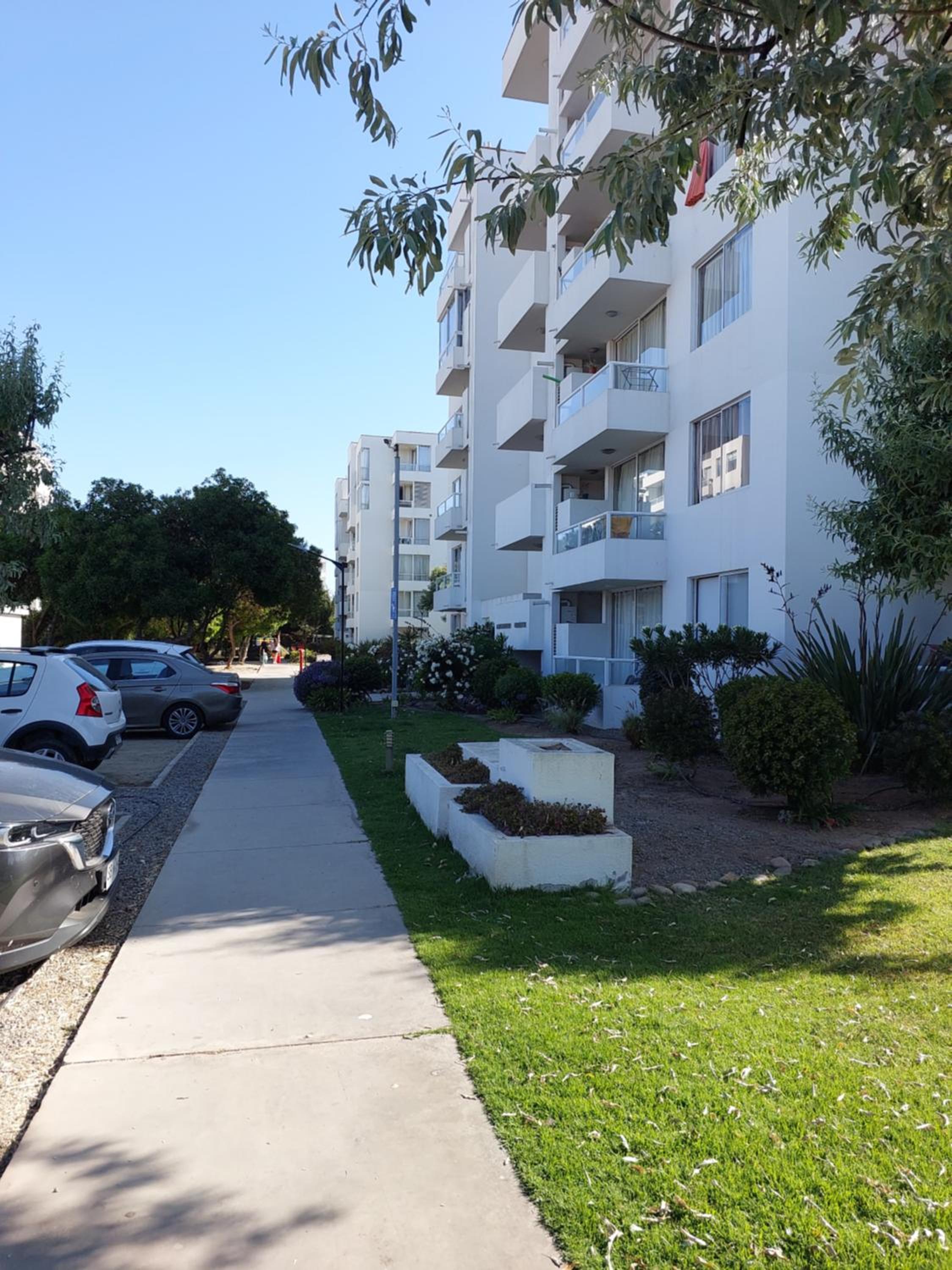 ARRIENDO DEPARTAMENTO DIARIO en LA SERENA CONDOMINIO AREAS VERDES, PISCINAS, ESTACIONAMIENTO, ETC