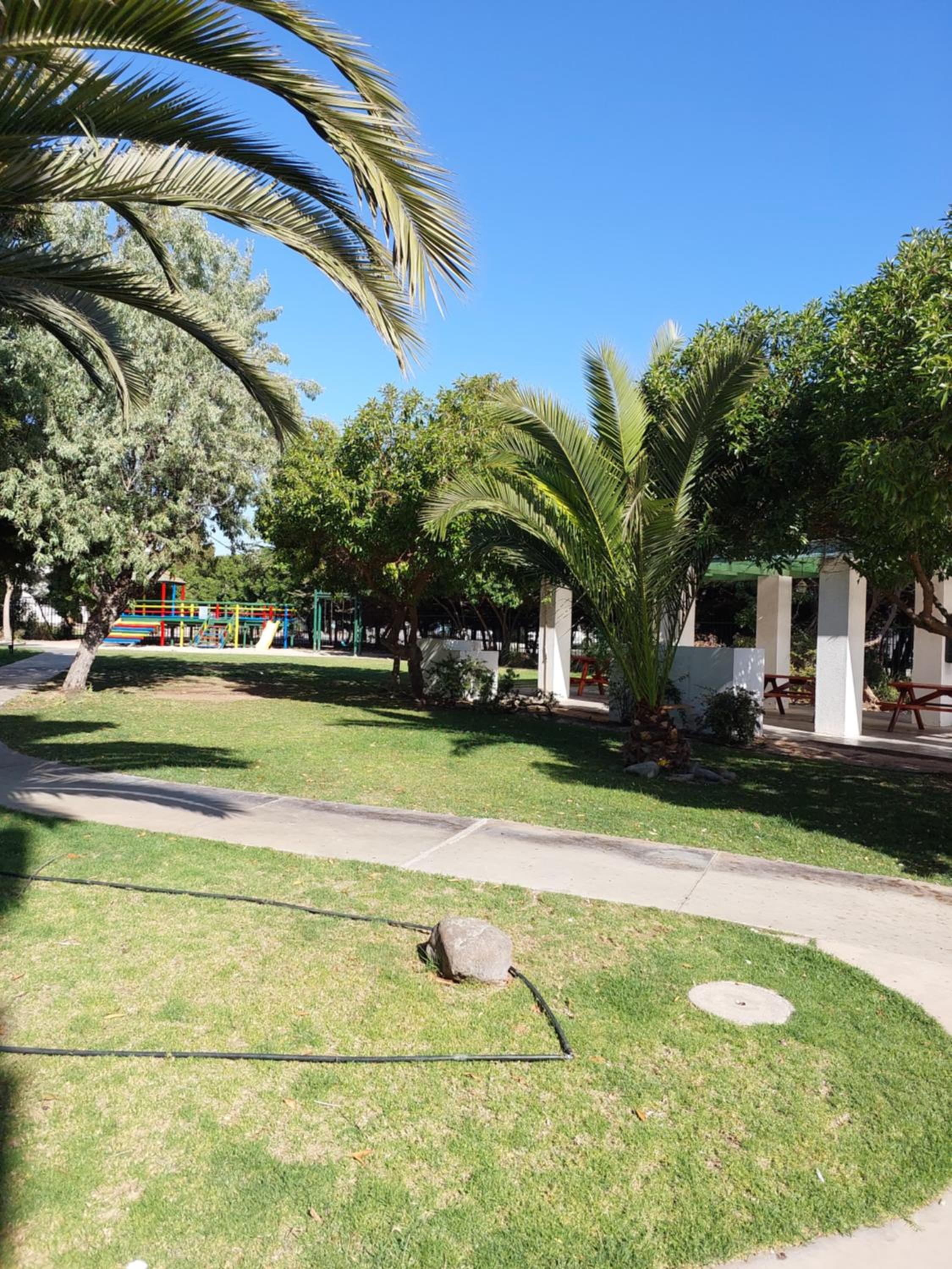 ARRIENDO DEPARTAMENTO DIARIO en LA SERENA CONDOMINIO AREAS VERDES, PISCINAS, ESTACIONAMIENTO, ETC