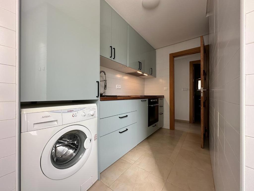 Apartamento en planta baja junto a la piscina