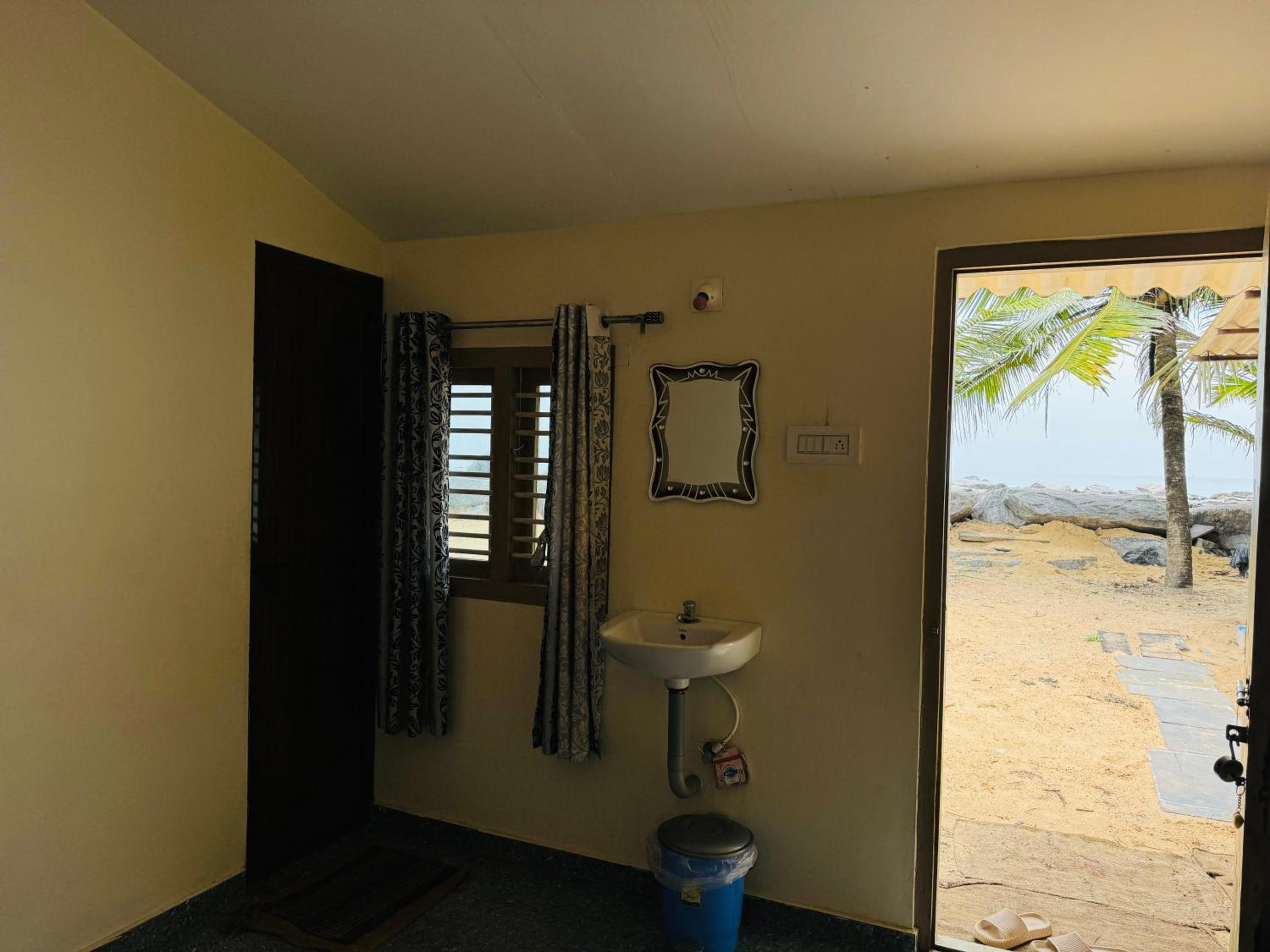 Seaview Homestay Padubidri view 2