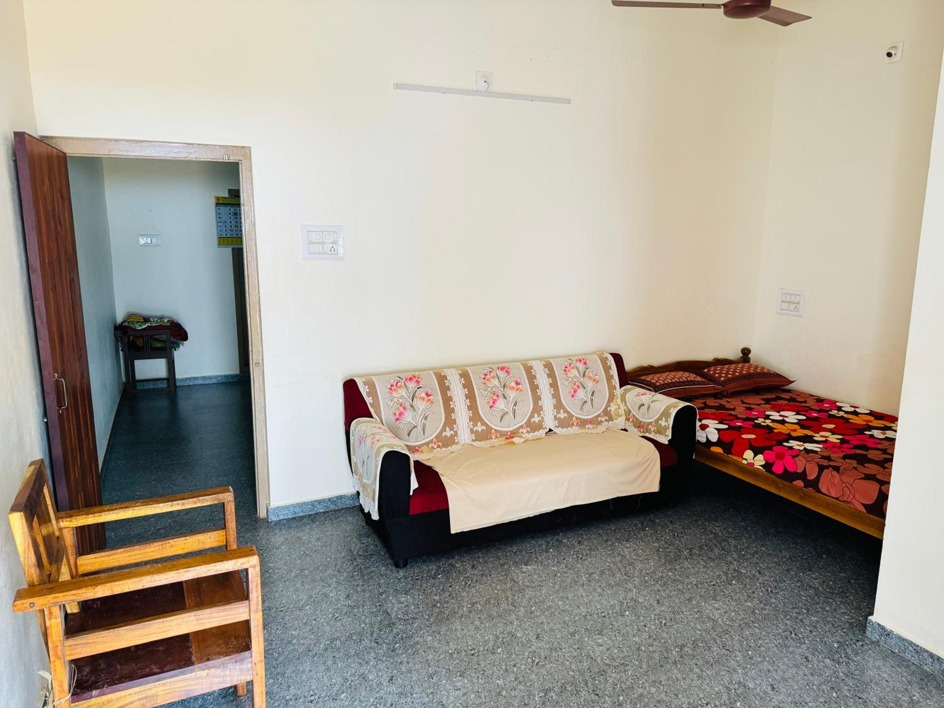 Seaview Homestay Padubidri view 3
