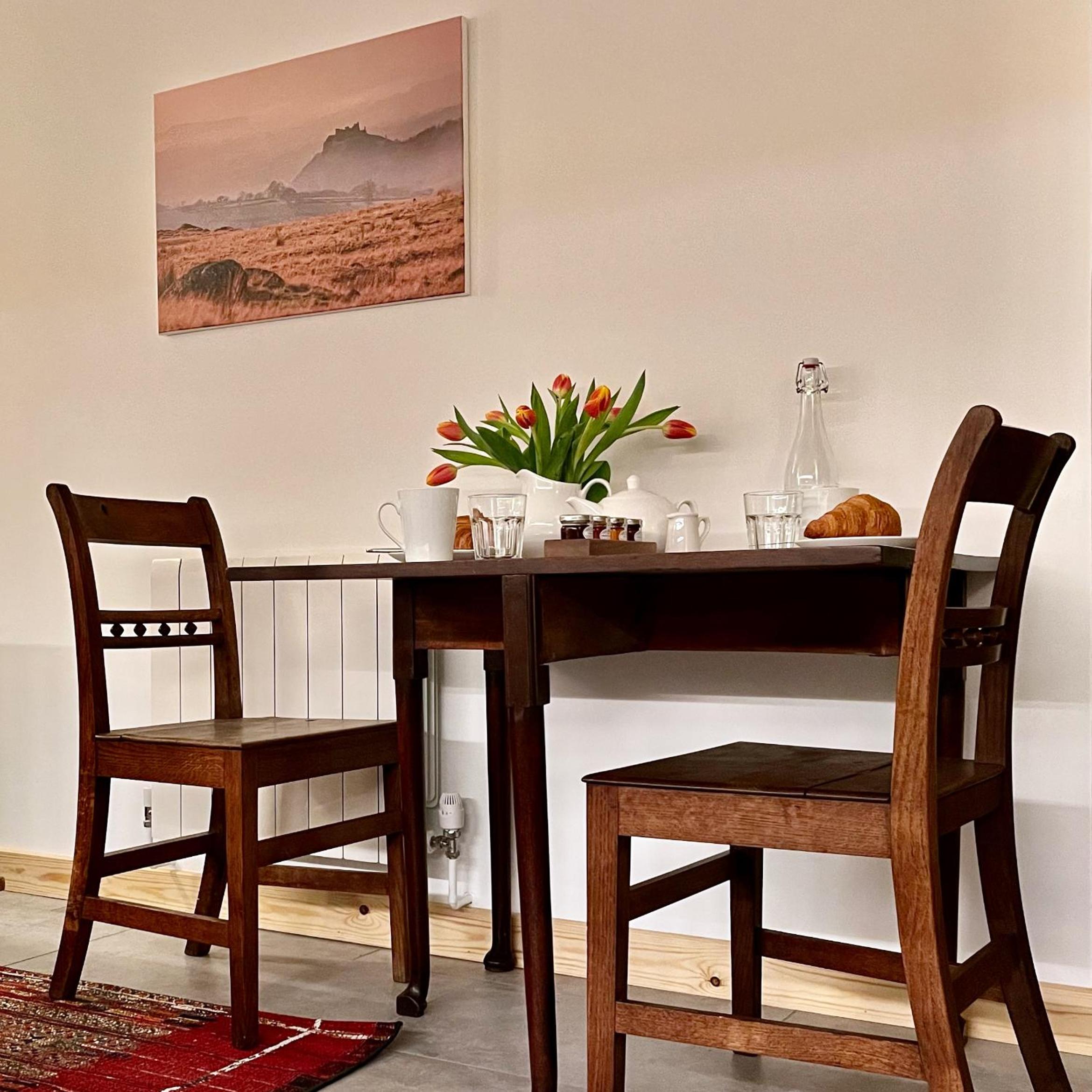 Cambrian Cottages - Charming Countryside Barn
