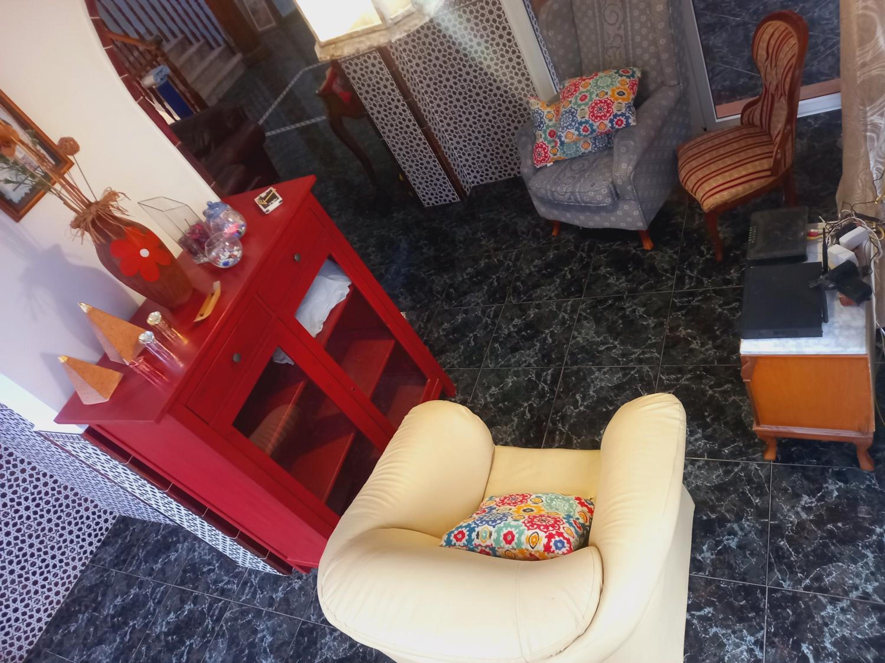 ESTRELLA LOUNGE