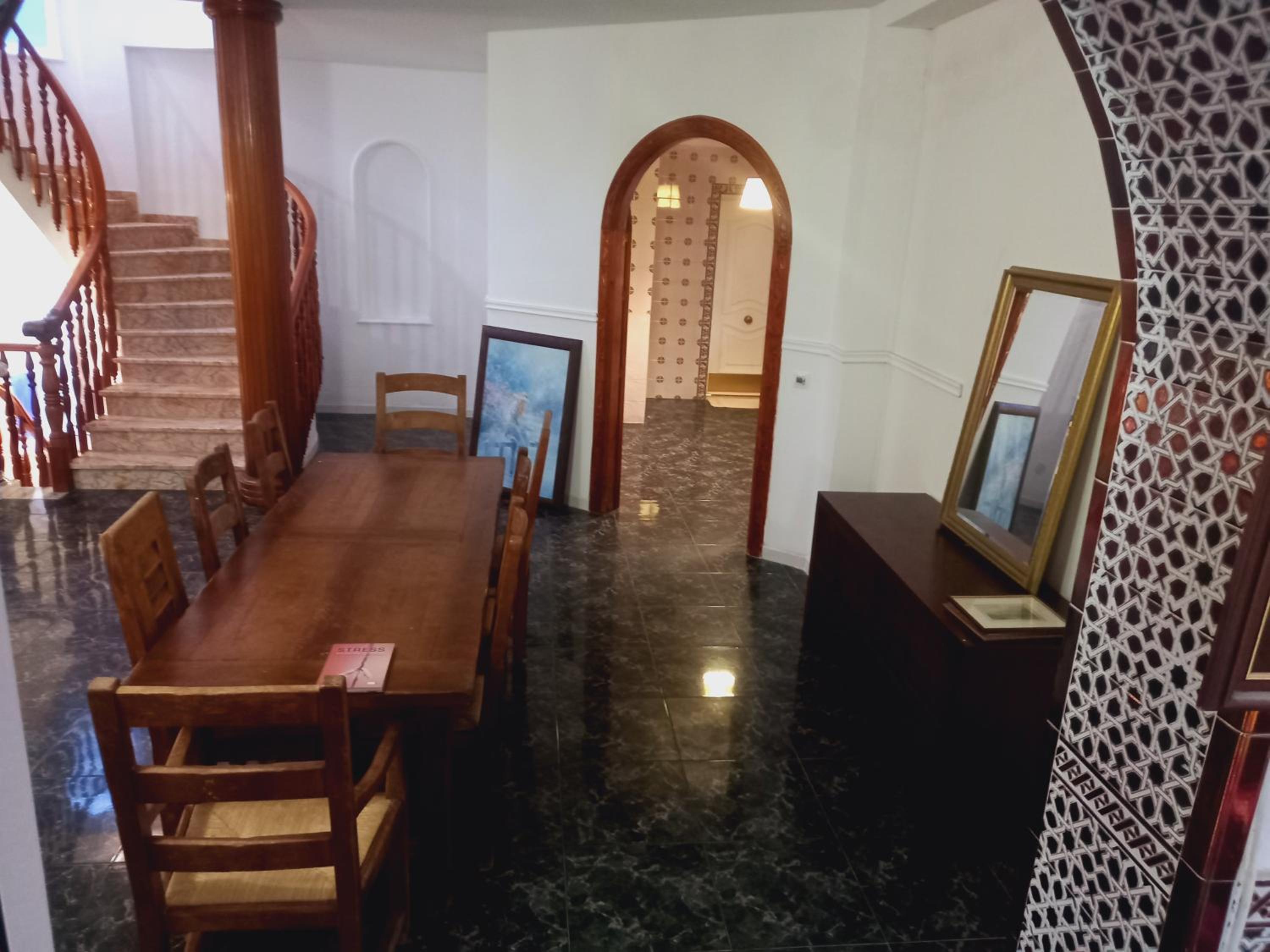 ESTRELLA LOUNGE