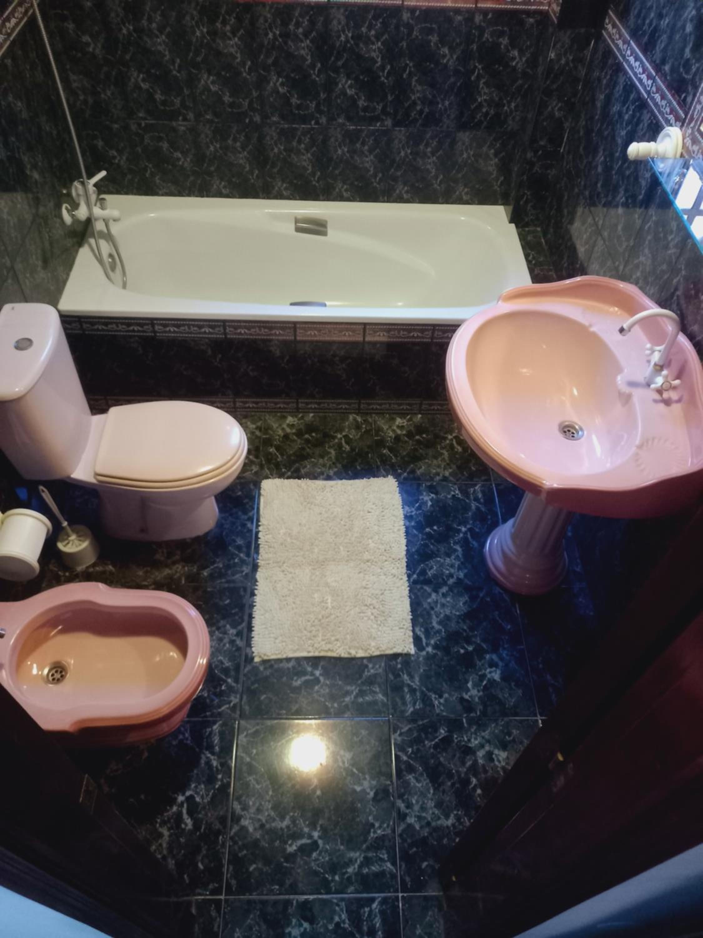 ESTRELLA LOUNGE