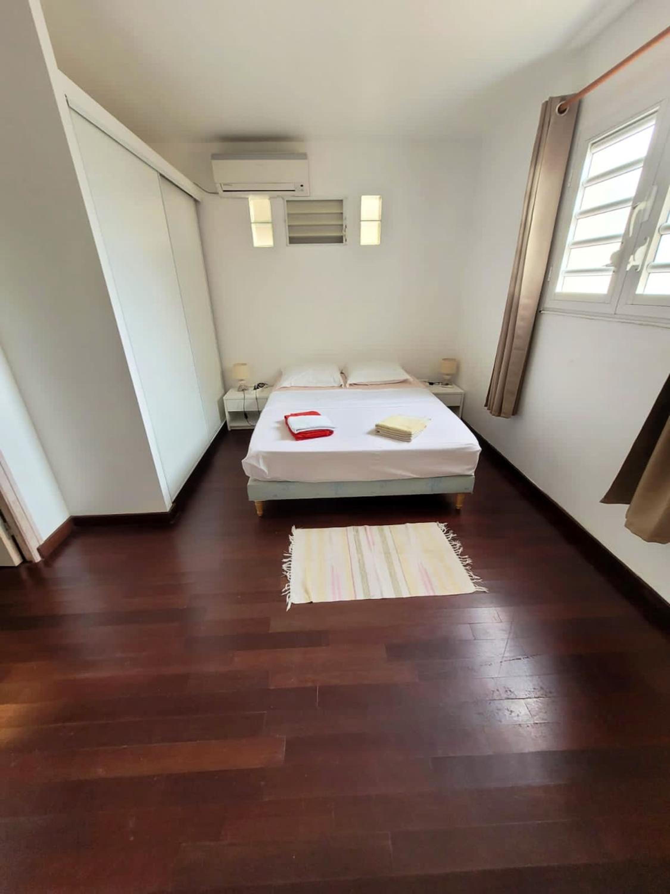Appartement confortable a Sainte Luce avec jardin cloture view 4