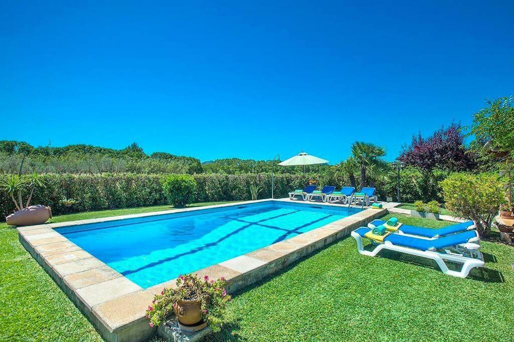 Villa Geranios by Renthousing