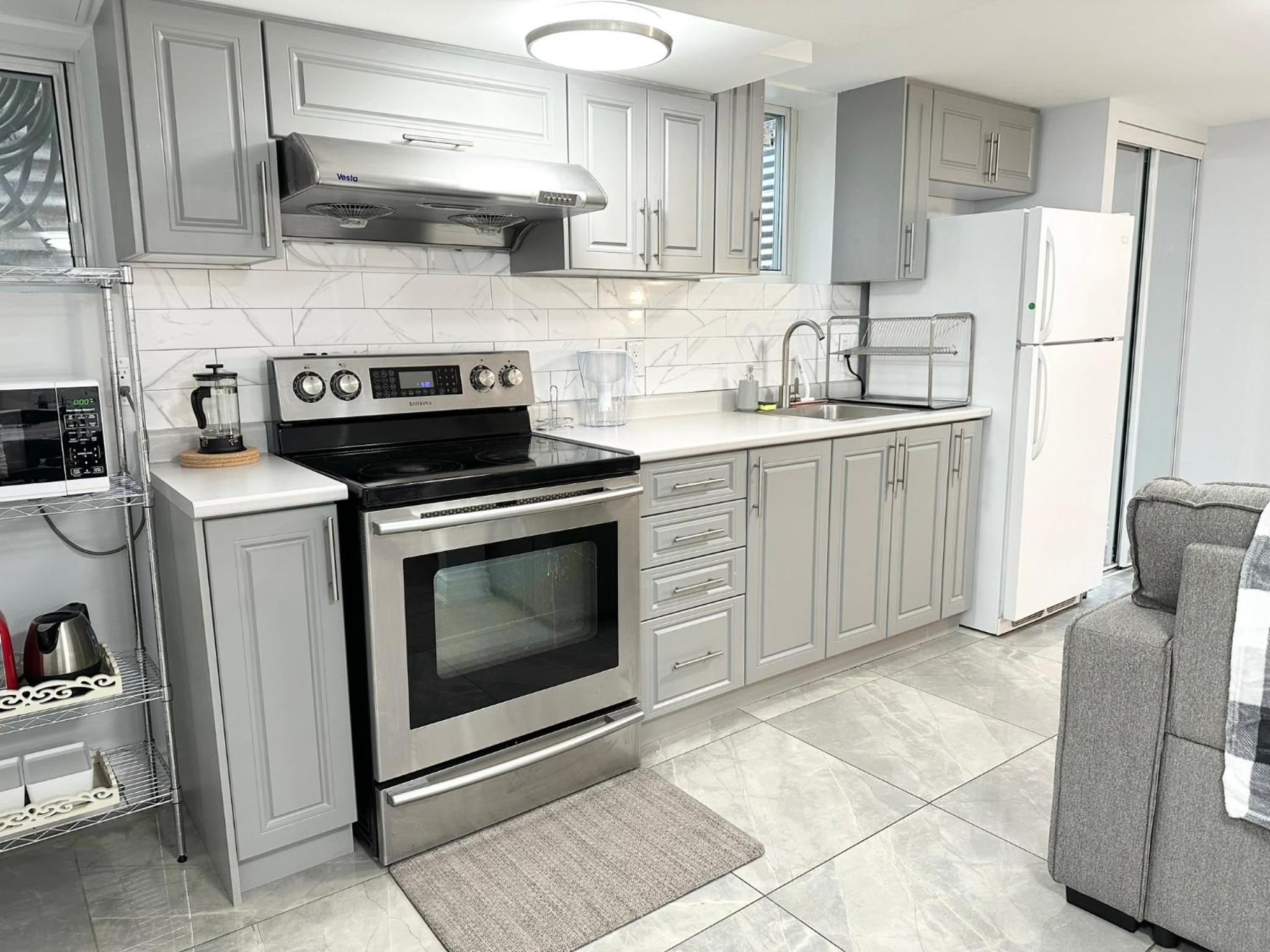 Cozy & Comfortable basement apartment