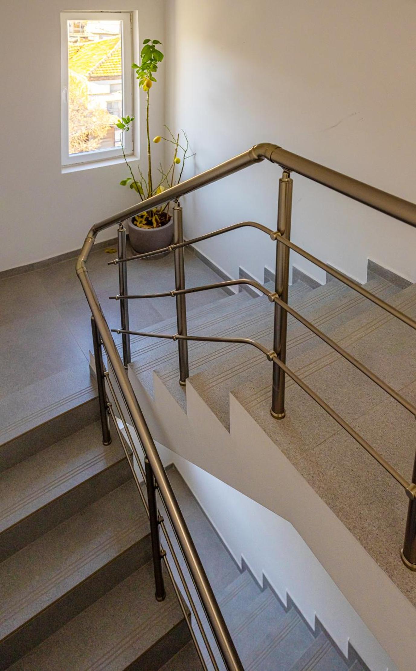 Sky Hills Apartment