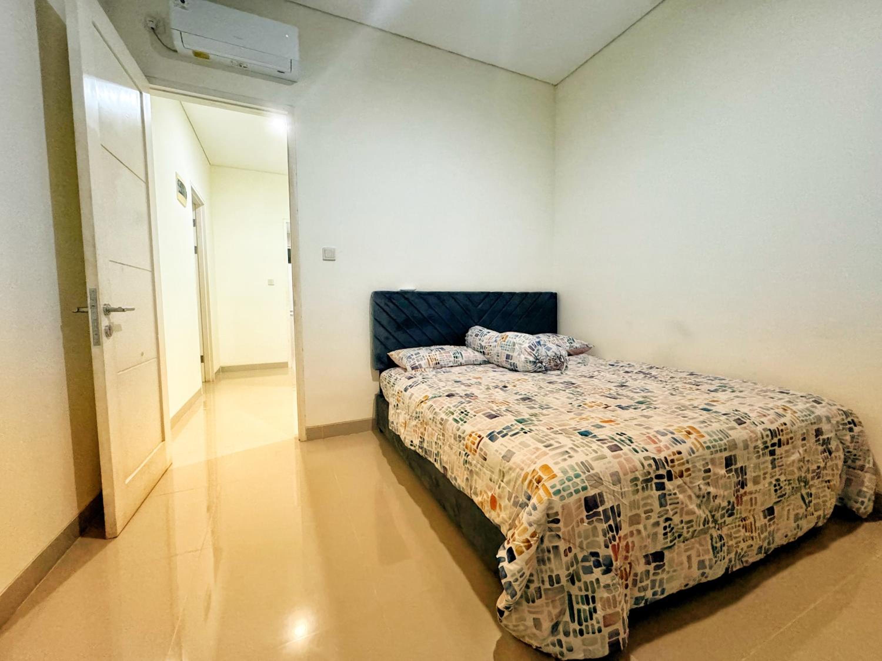 Simple 4 Bedrooms Big Holiday House at Batam Center