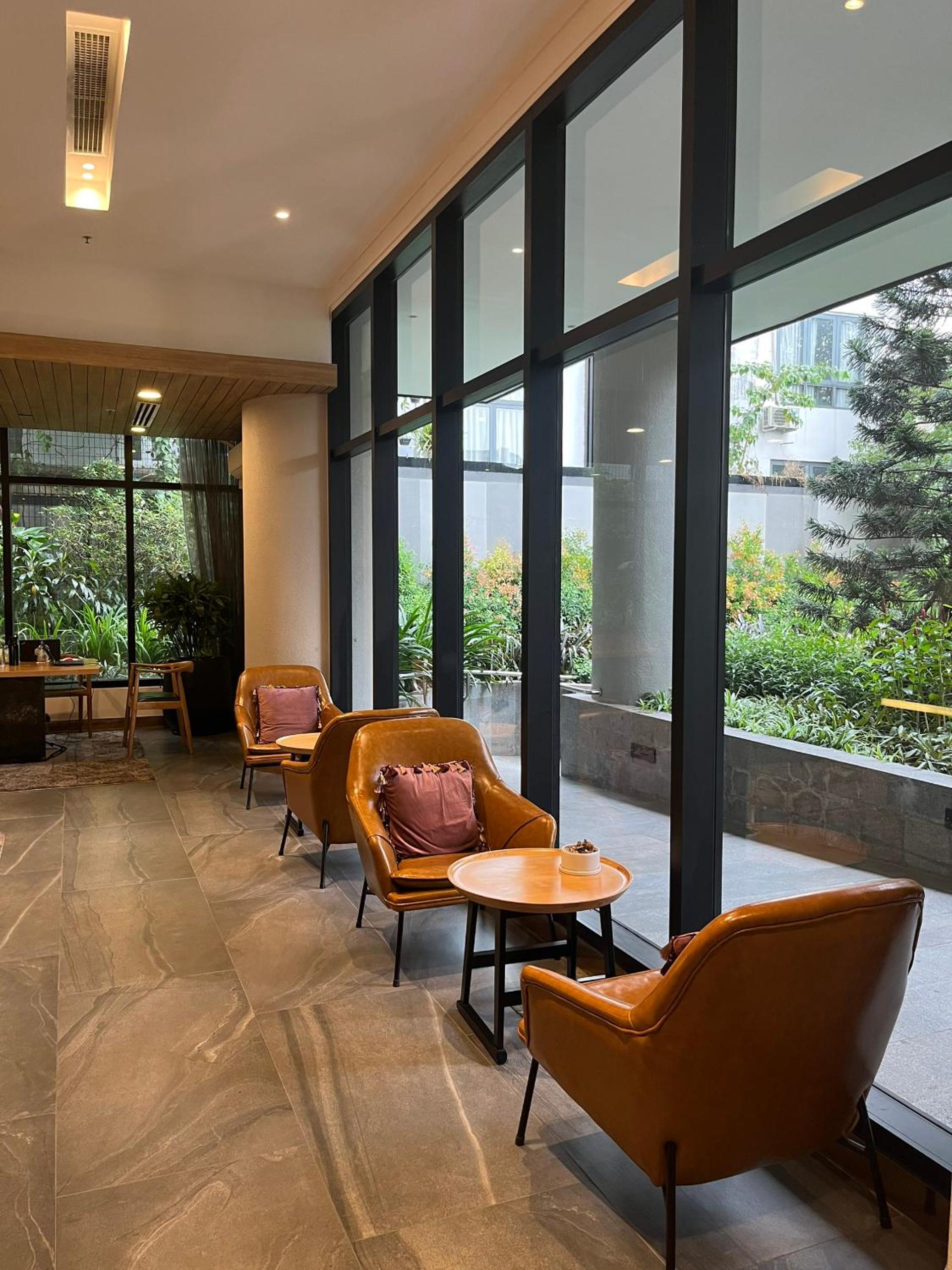 Luxury apartment Zenity 2br in D1 Somerset's quality