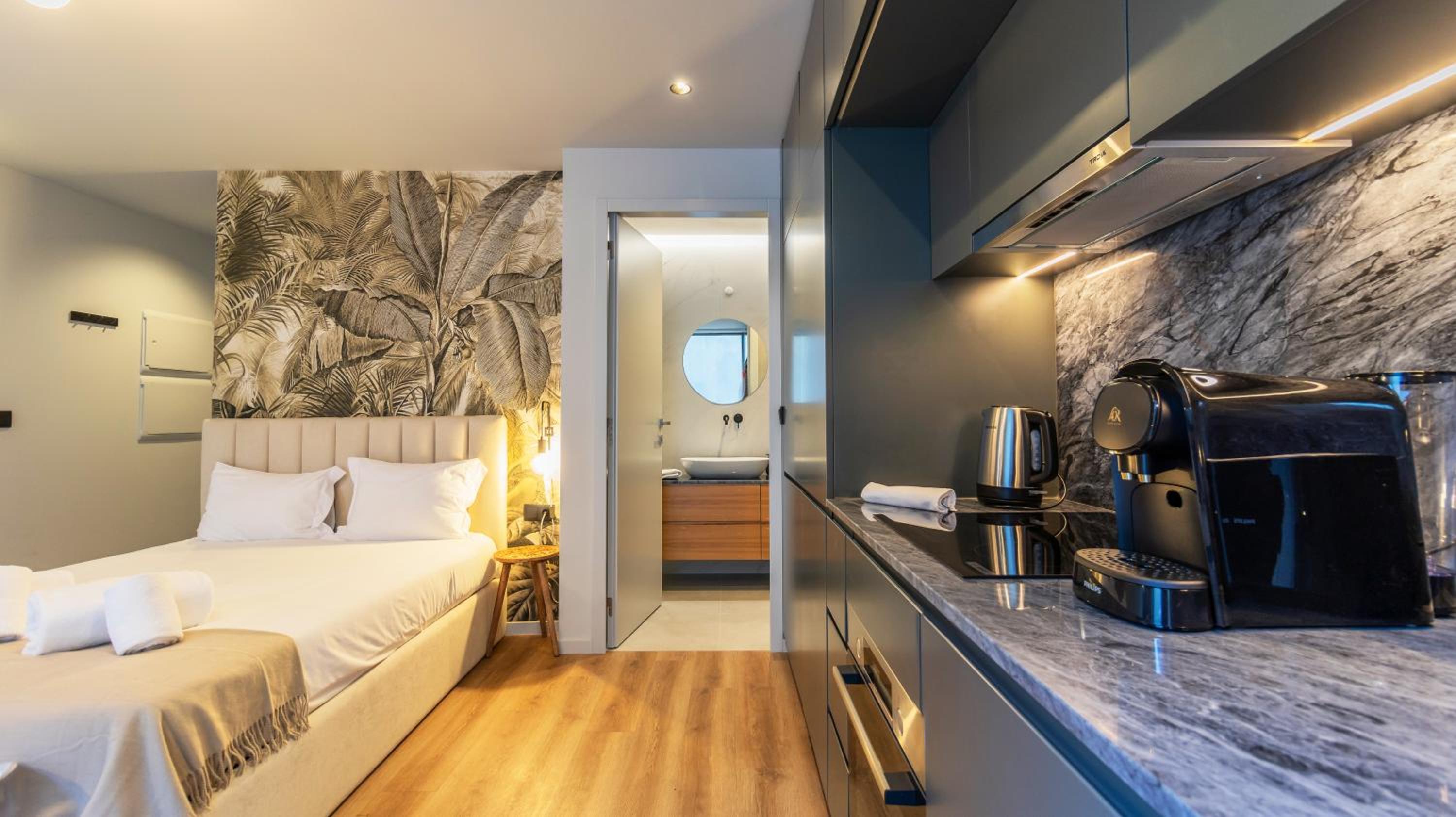 RUAH Apartments by LovelyStay
