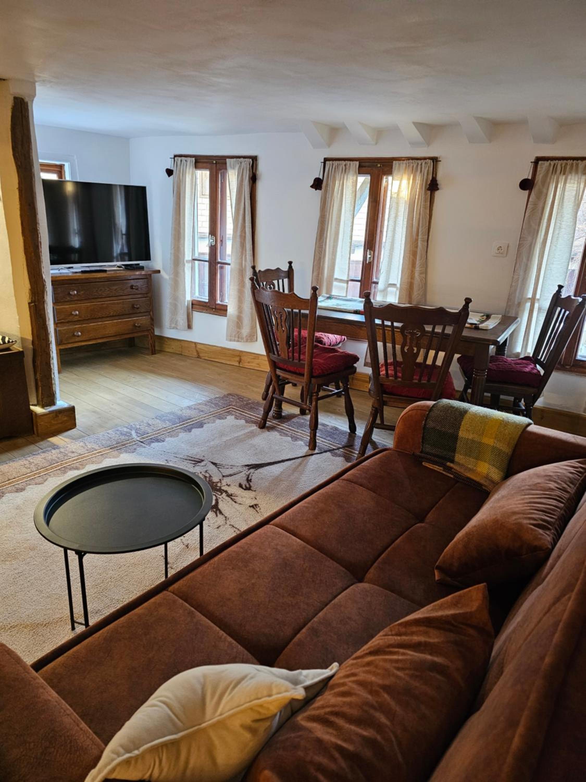 Guest House GURKO 7, 2BR, Top Center, Free Parking