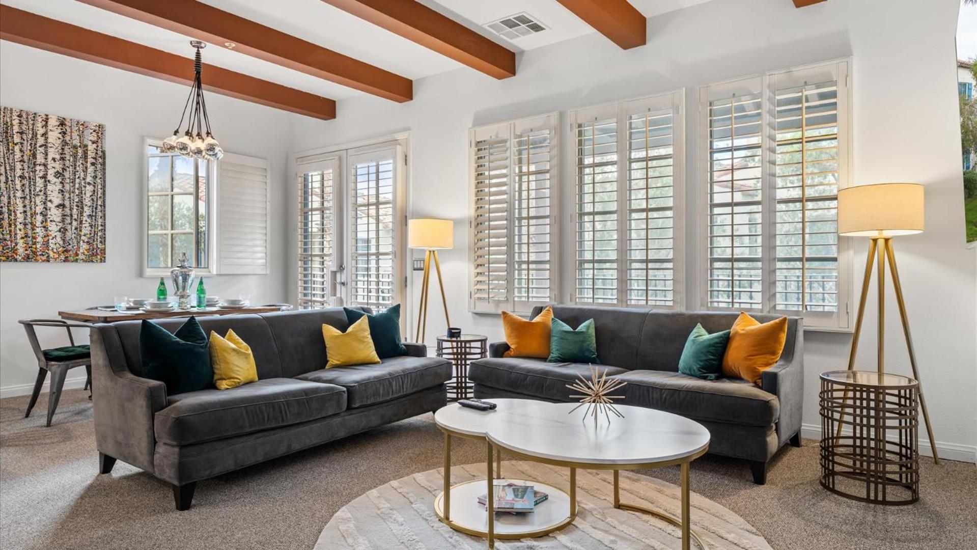 LV219 Delightful Upstairs 2 Bedroom Legacy Villa view 4