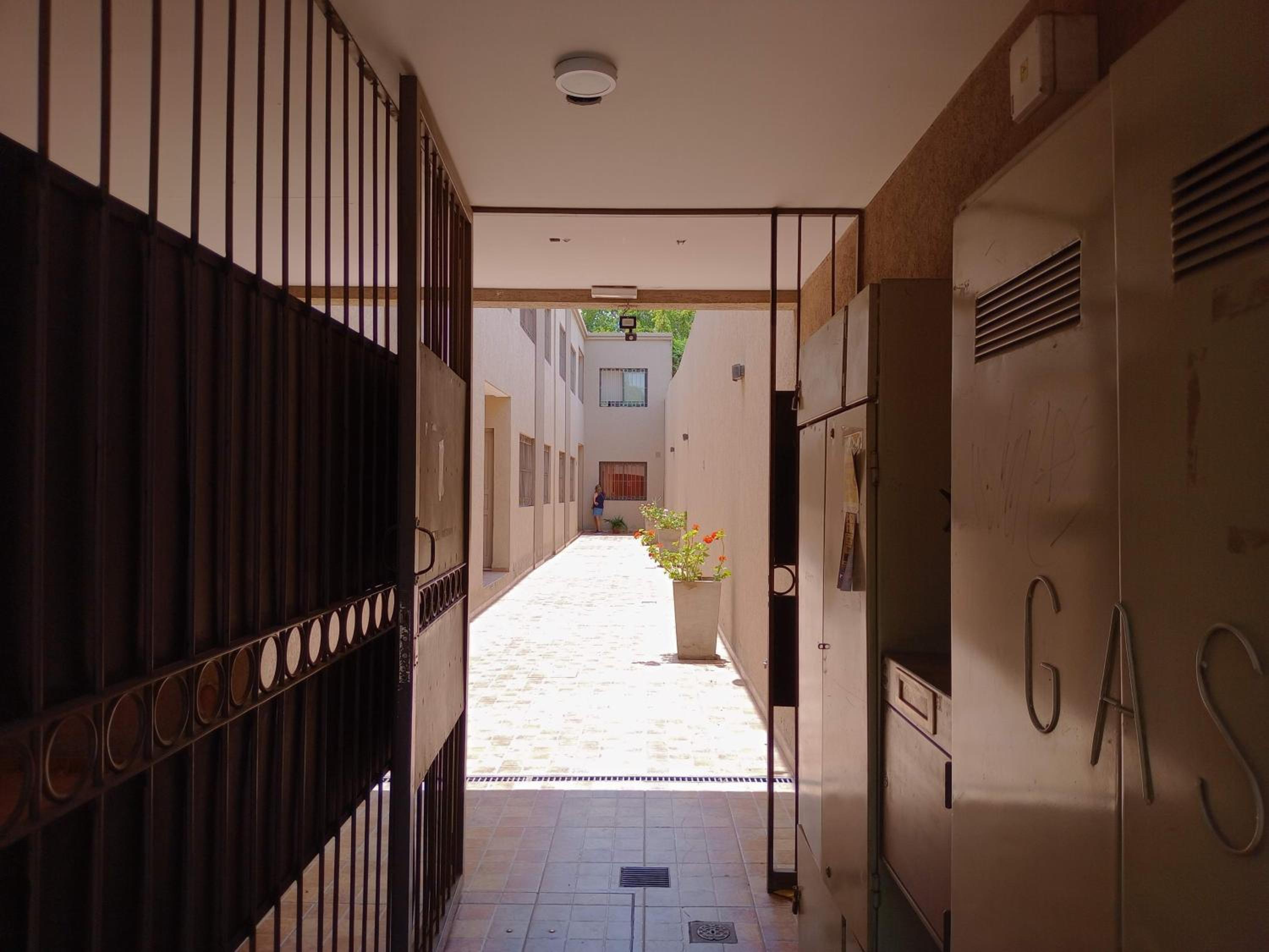 A pasos calle San Martin