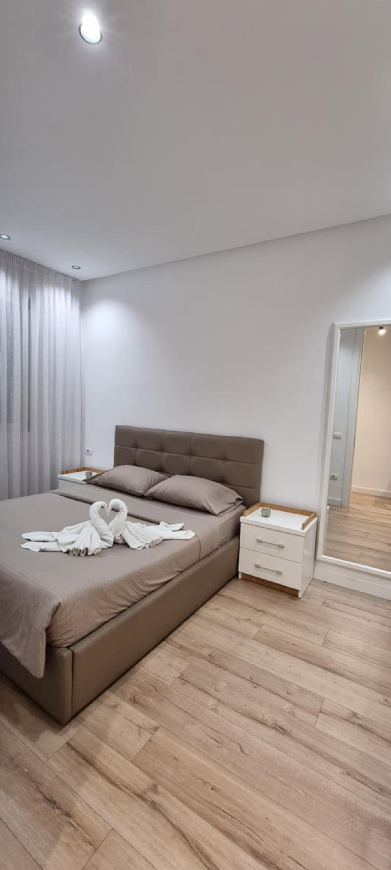 Alle's Komuna Parisit lux apartment