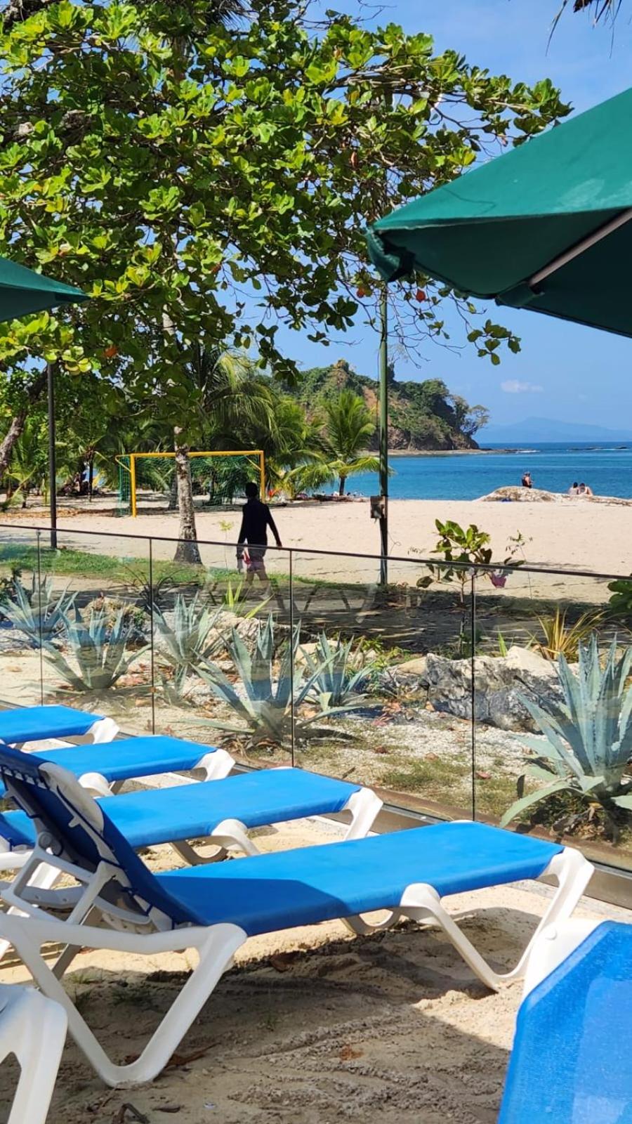 CASA MARIPOSA en Punta Leona a 500 metros de la playa FULL EQUIPADA Espacio y precio a tu medida Posibilidad de alquilar la casa entera, dos apartamentos a