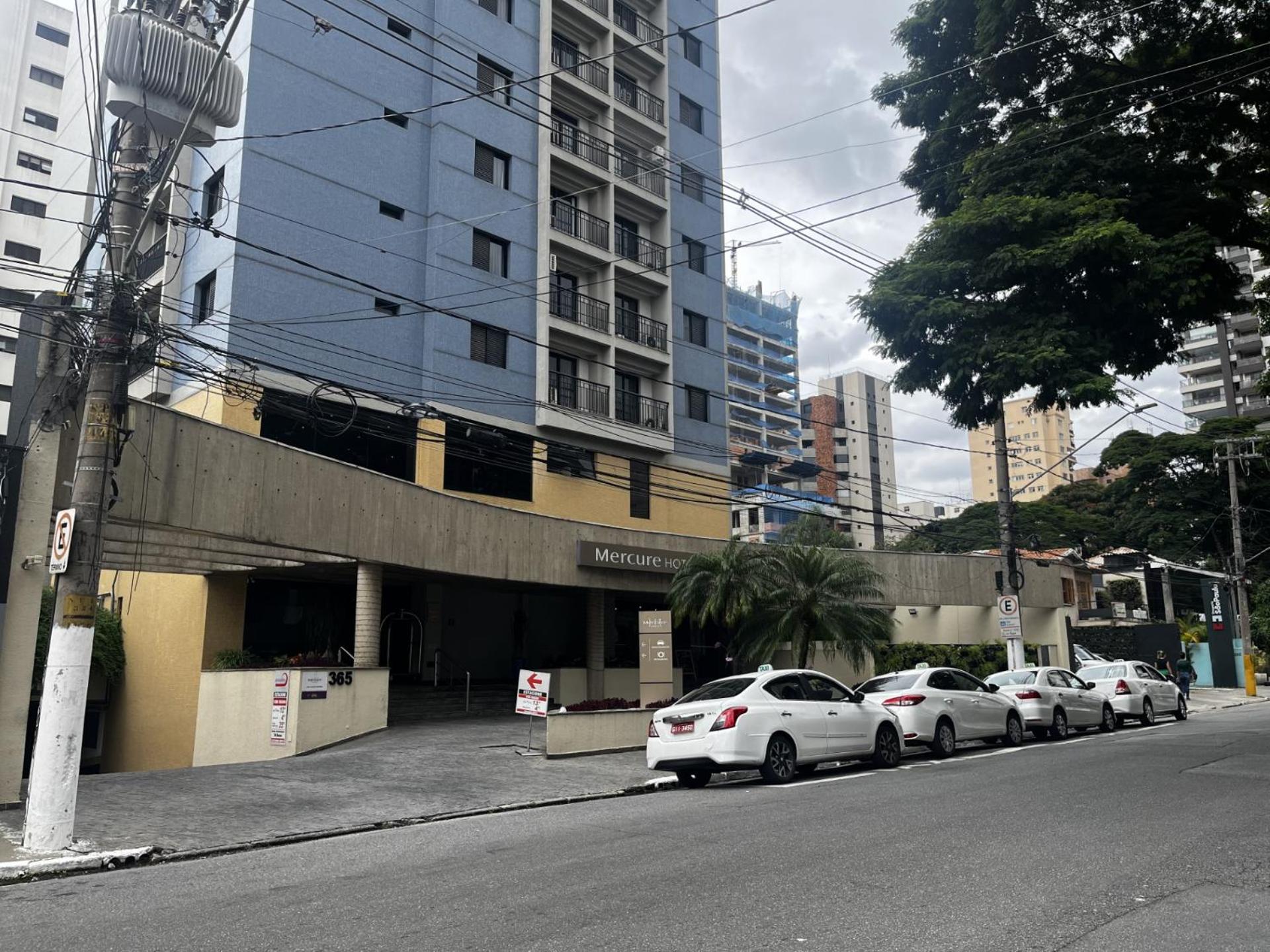 Flat Particular no Hotel Mercure Moema SP - 4 Estrelas