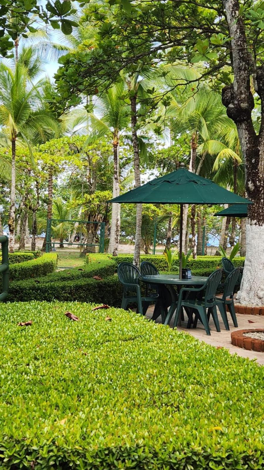CASA MARIPOSA en Punta Leona a 500 metros de la playa FULL EQUIPADA Espacio y precio a tu medida Posibilidad de alquilar la casa entera, dos apartamentos a
