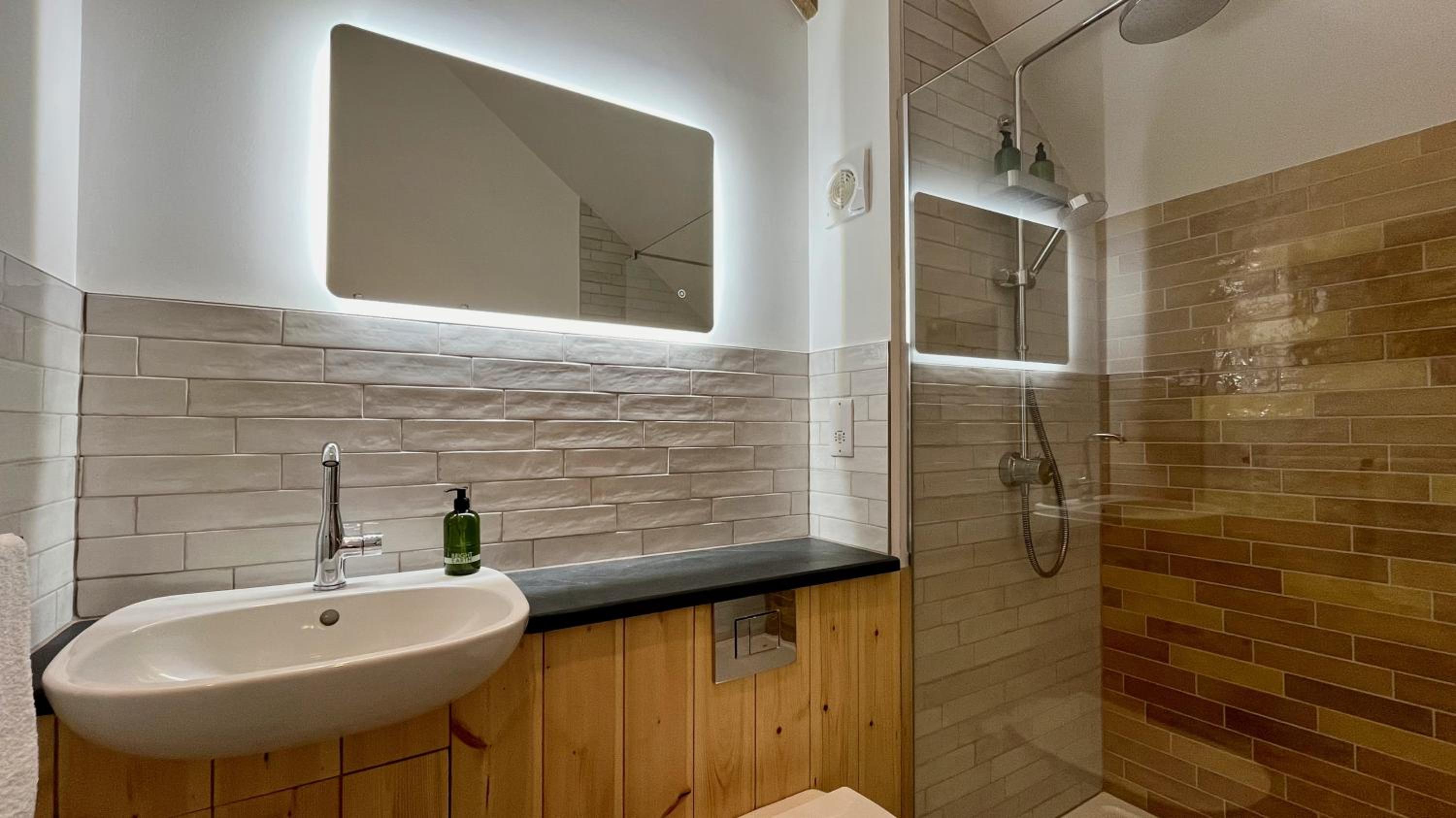 Cambrian Cottages - Charming Countryside Barn