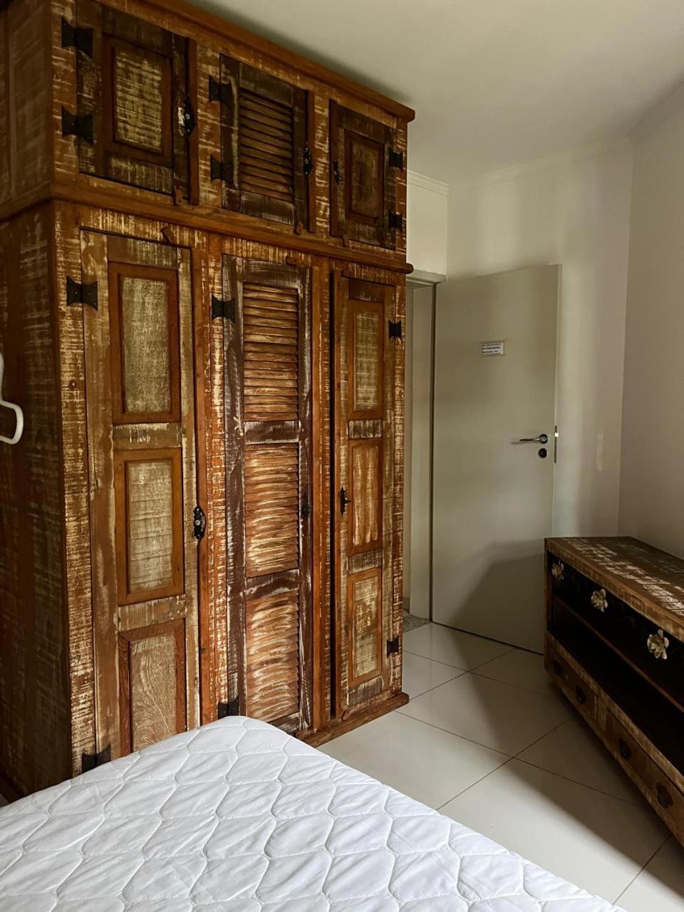 Linda casa em condomínio