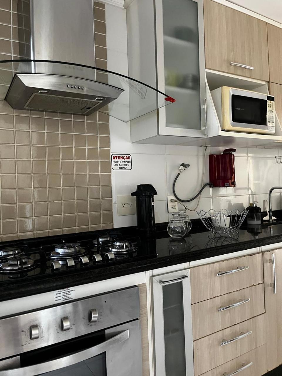 Linda casa em condomínio
