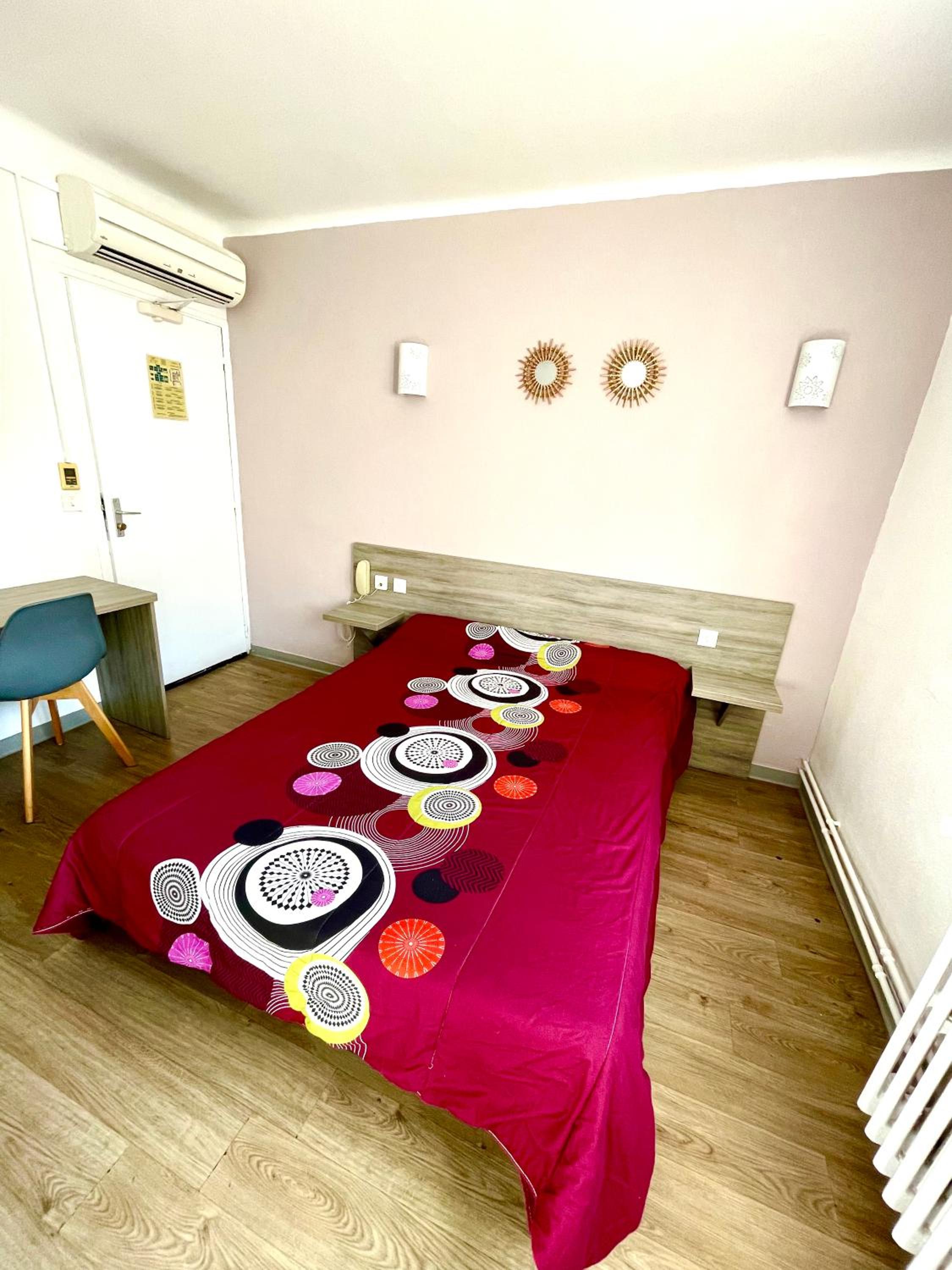 Montpellier Vacations - Hotel Colisee-Verdun Centre Gare Saint-Roch - Property Image 31