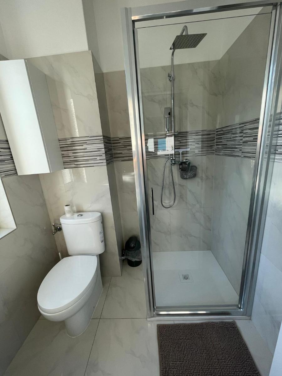 La Veranda Guest Rooms - Free Public Transport & Parking, close to City Center