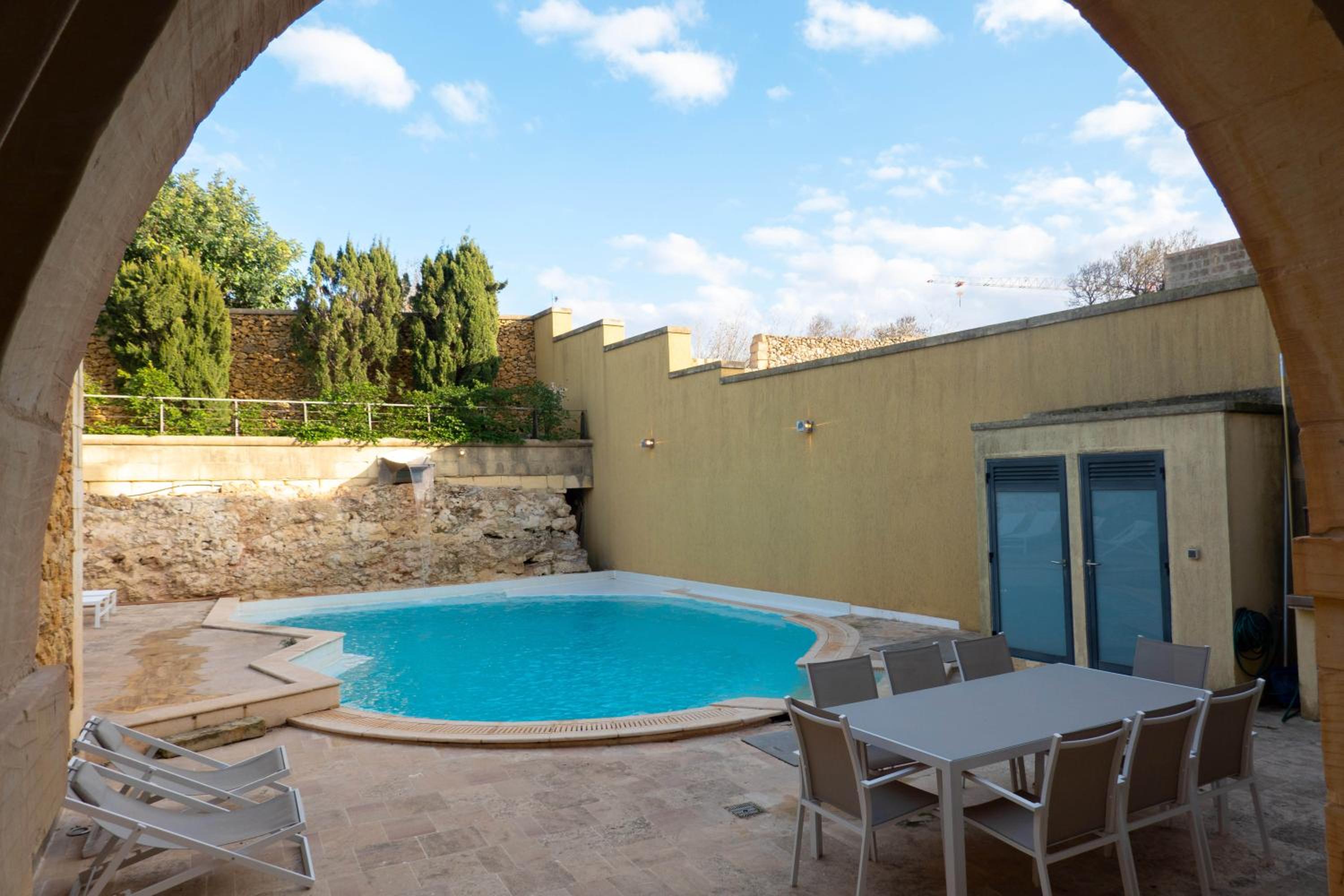 OneFifty Holiday Home
