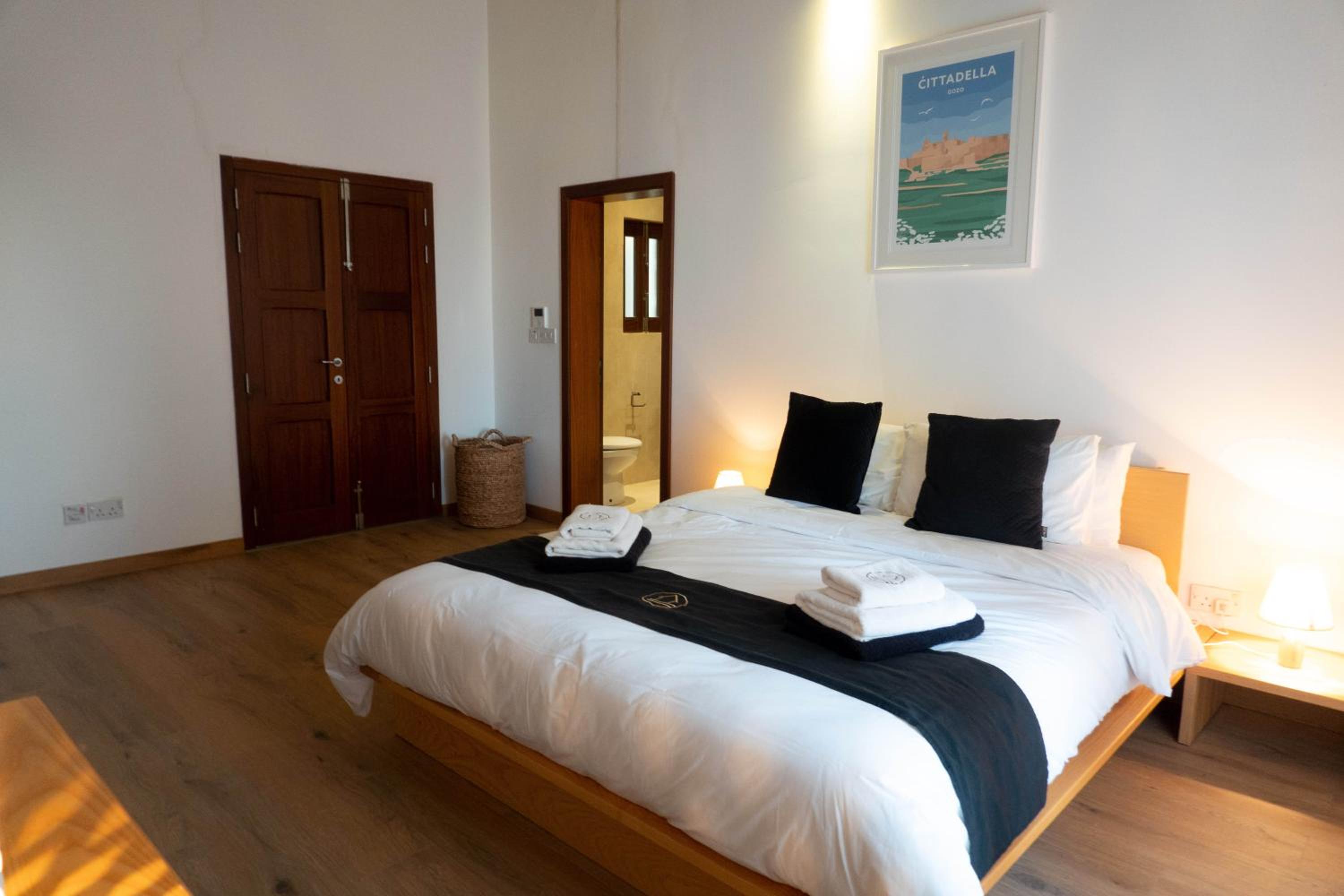 OneFifty Holiday Home