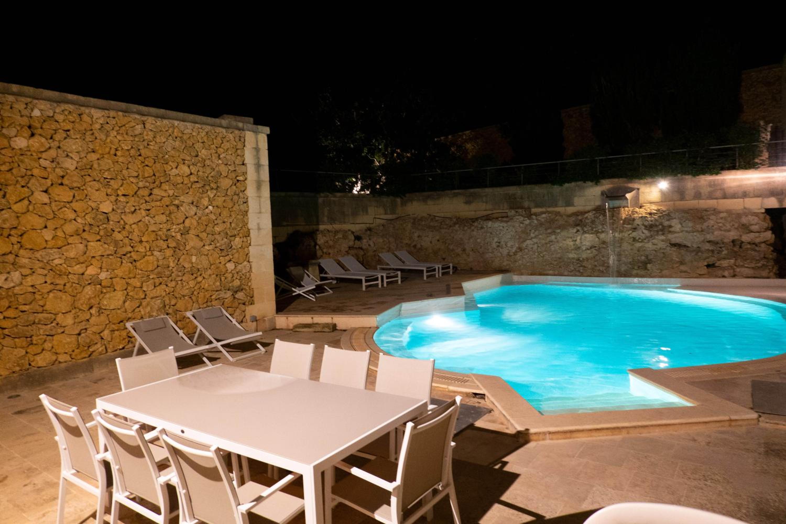 OneFifty Holiday Home