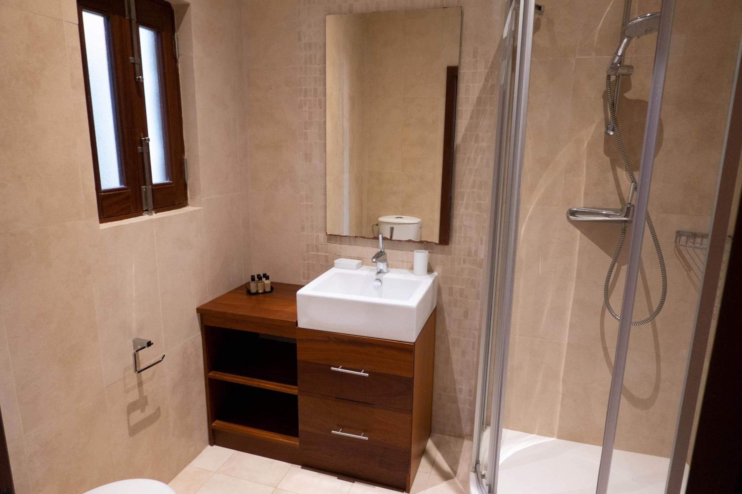 OneFifty Holiday Home