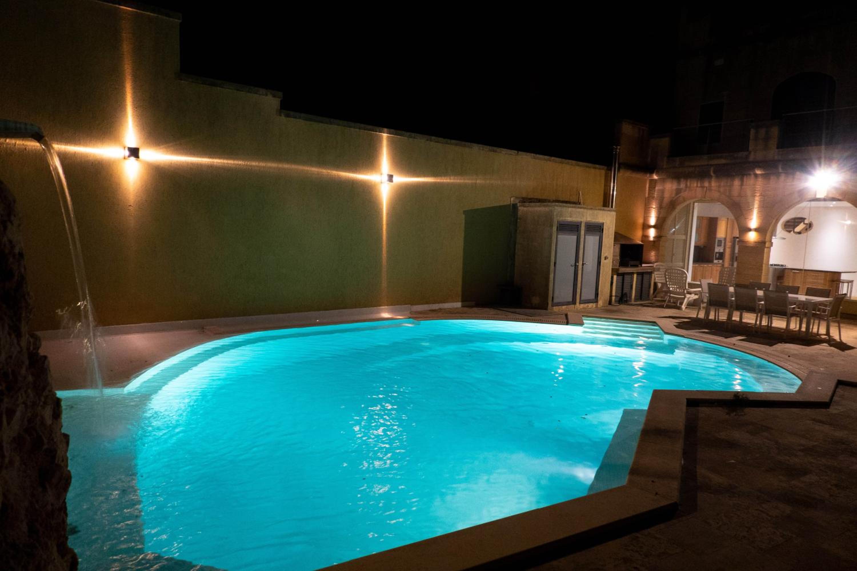 OneFifty Holiday Home
