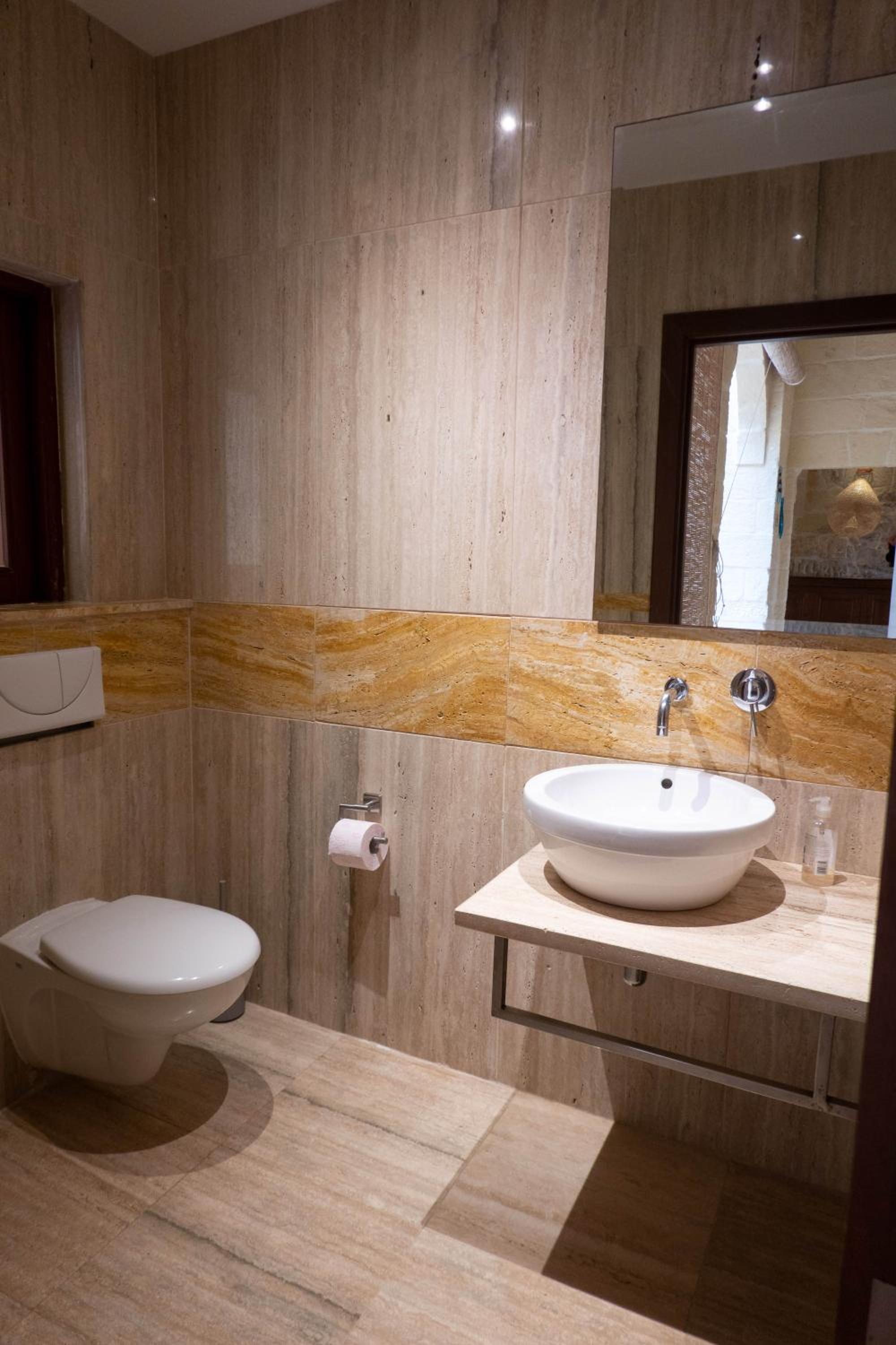OneFifty Holiday Home