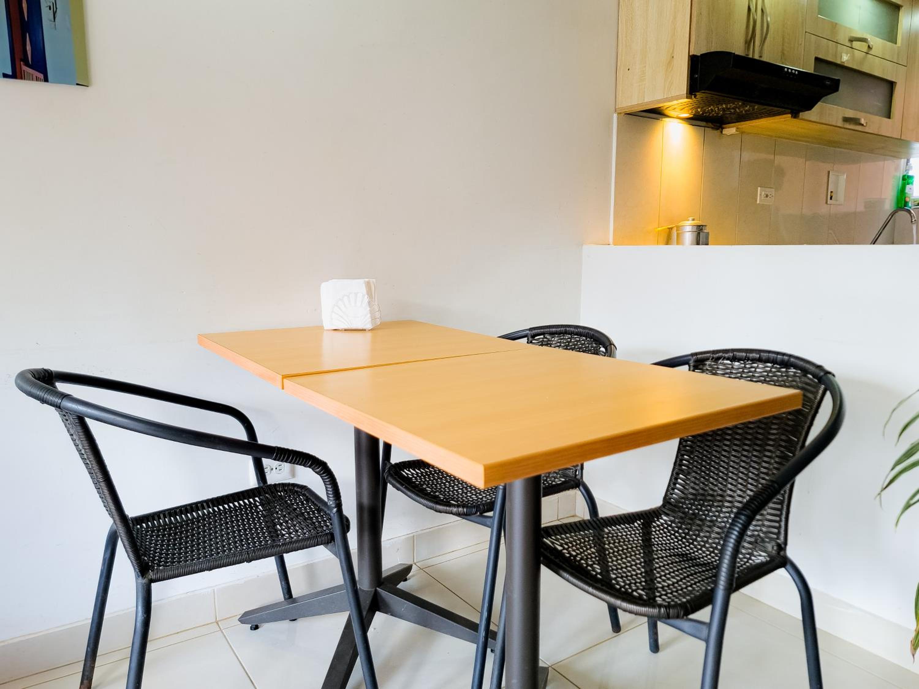 Hostal - Doña Elva a 15 min del aeropuerto