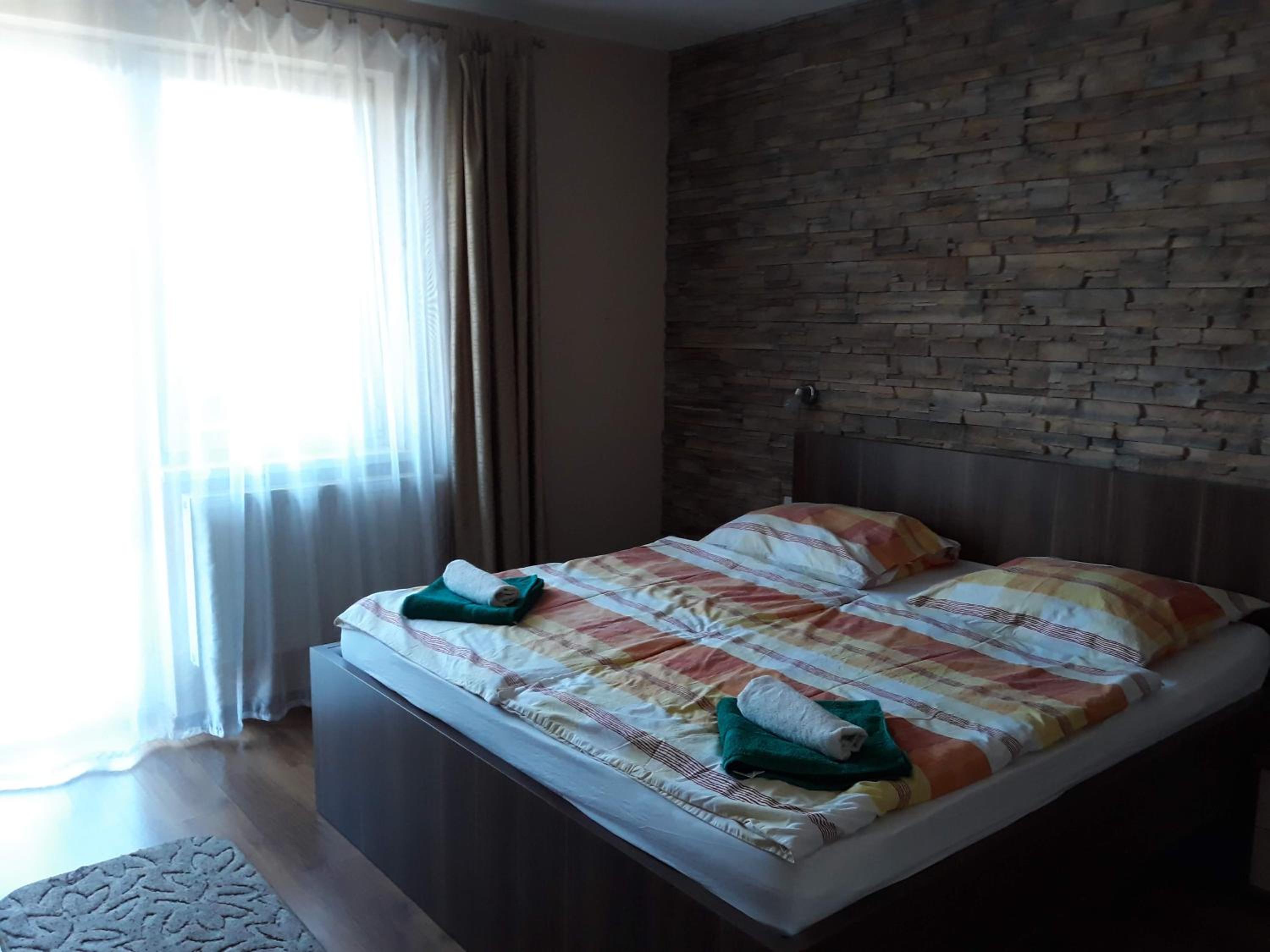 Photo 51
