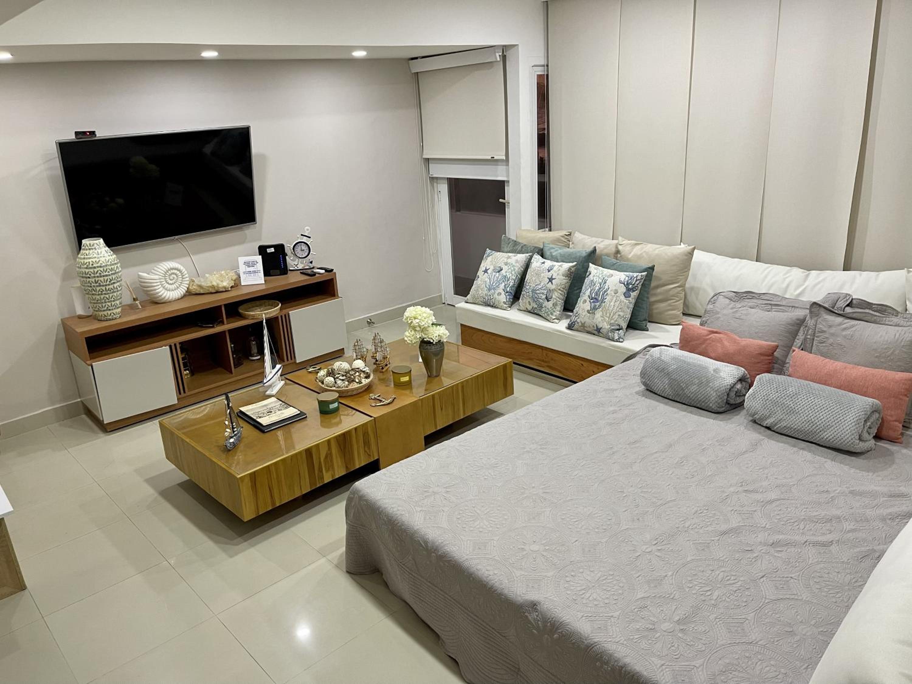 Lujoso apartamento + Jacuzzi. ¡Frente a la playa!