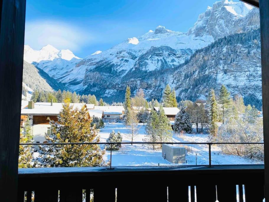 Unique Penthouse with Gallery and Mountain View