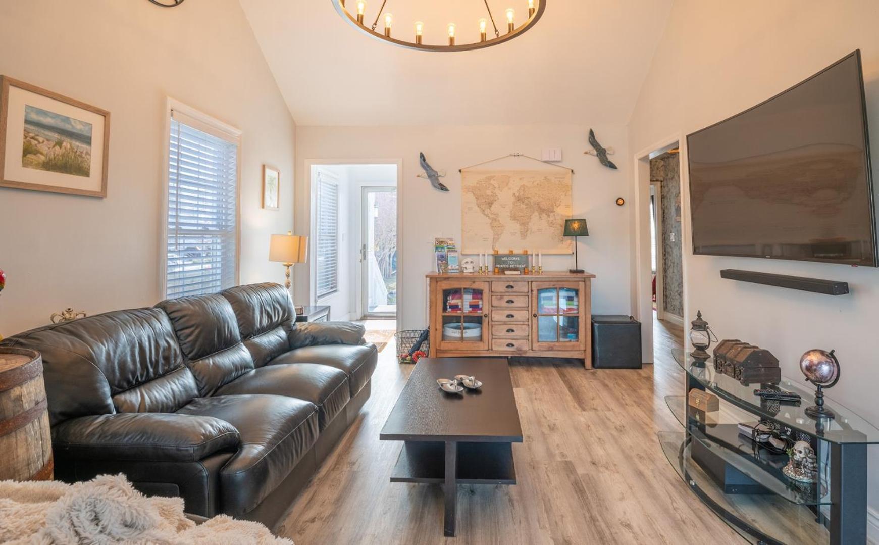 Pet Friendly Private Home - Pirates Retreat