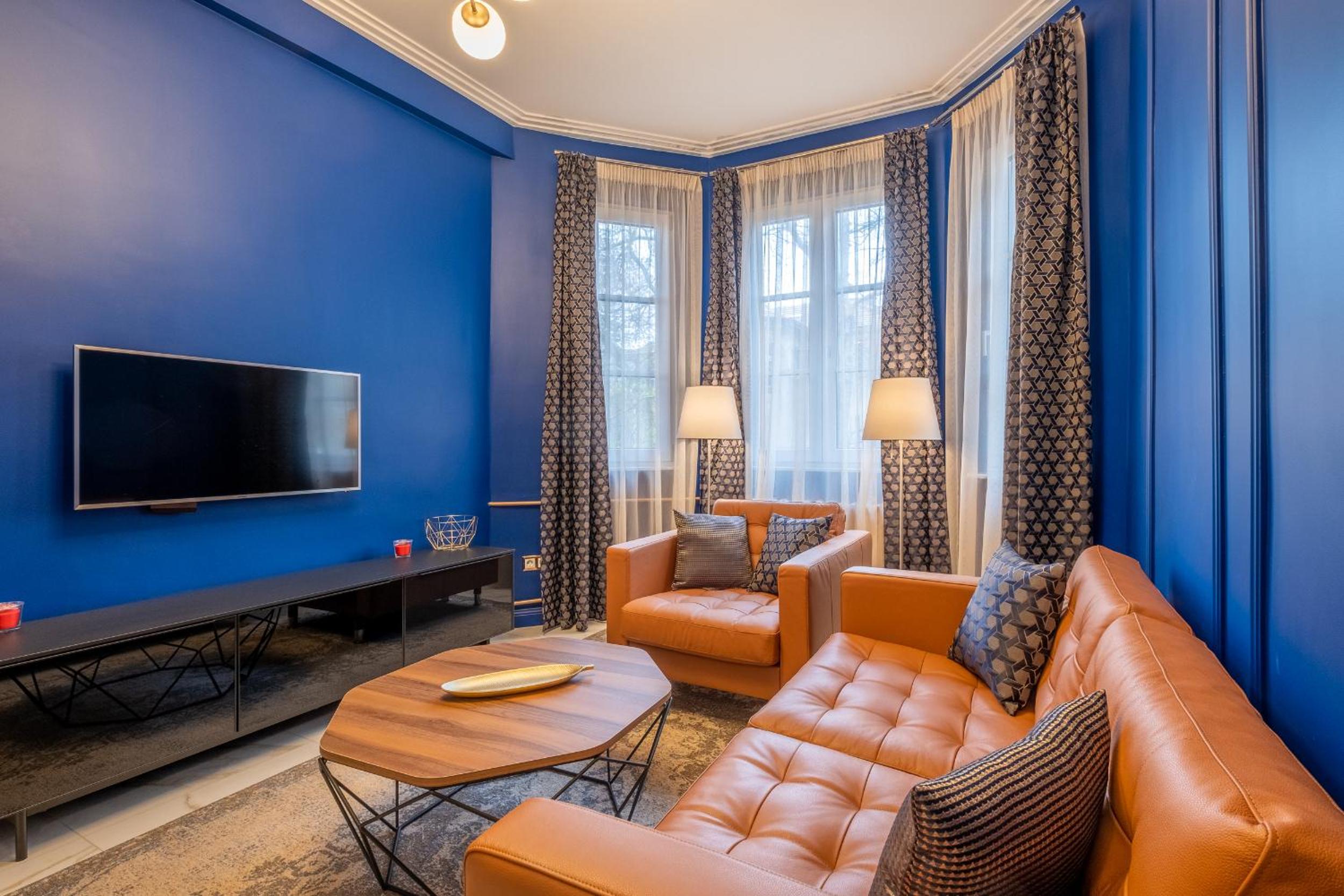 Sofia’s Classy Blu -2 Bedrooms