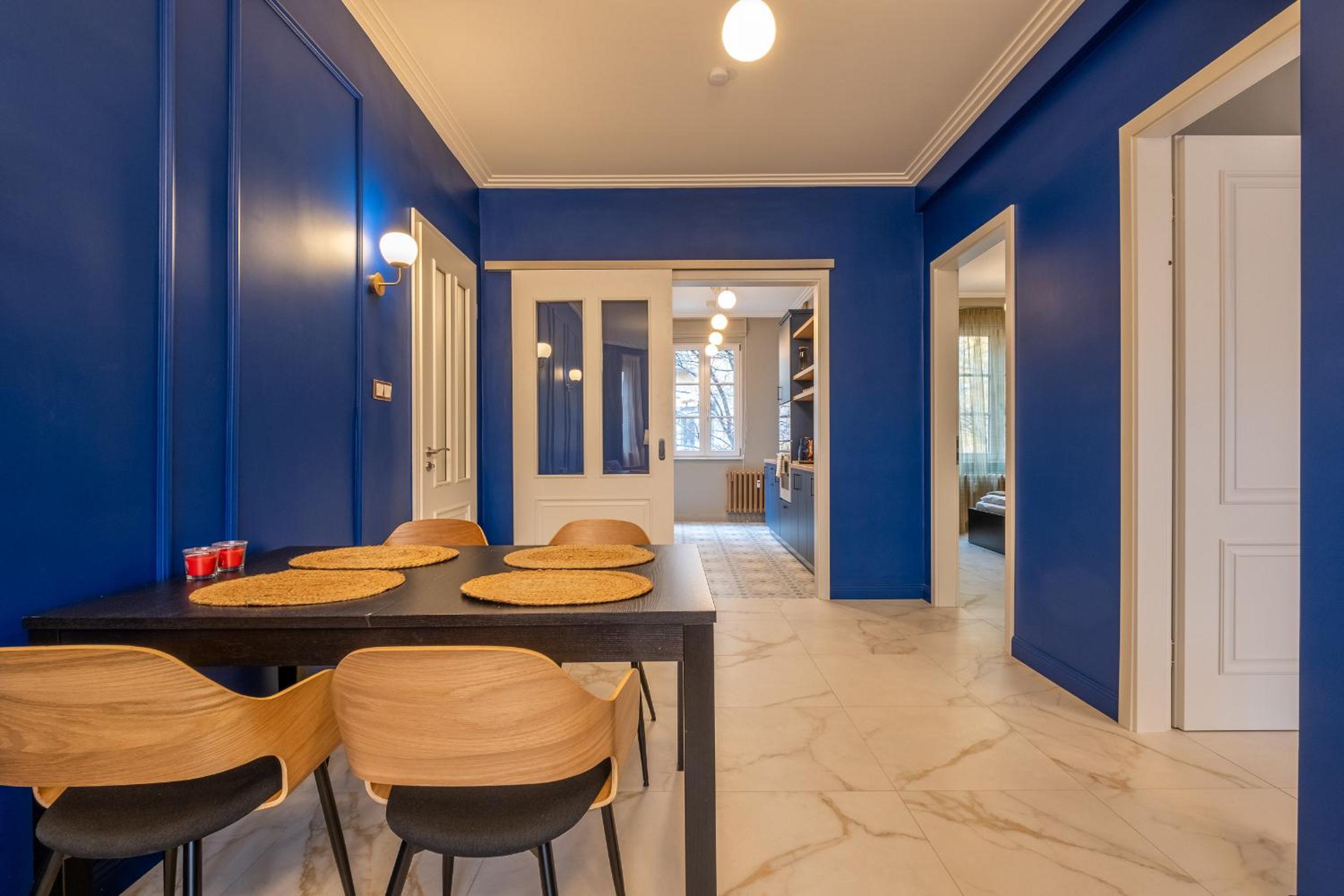Sofia’s Classy Blu -2 Bedrooms