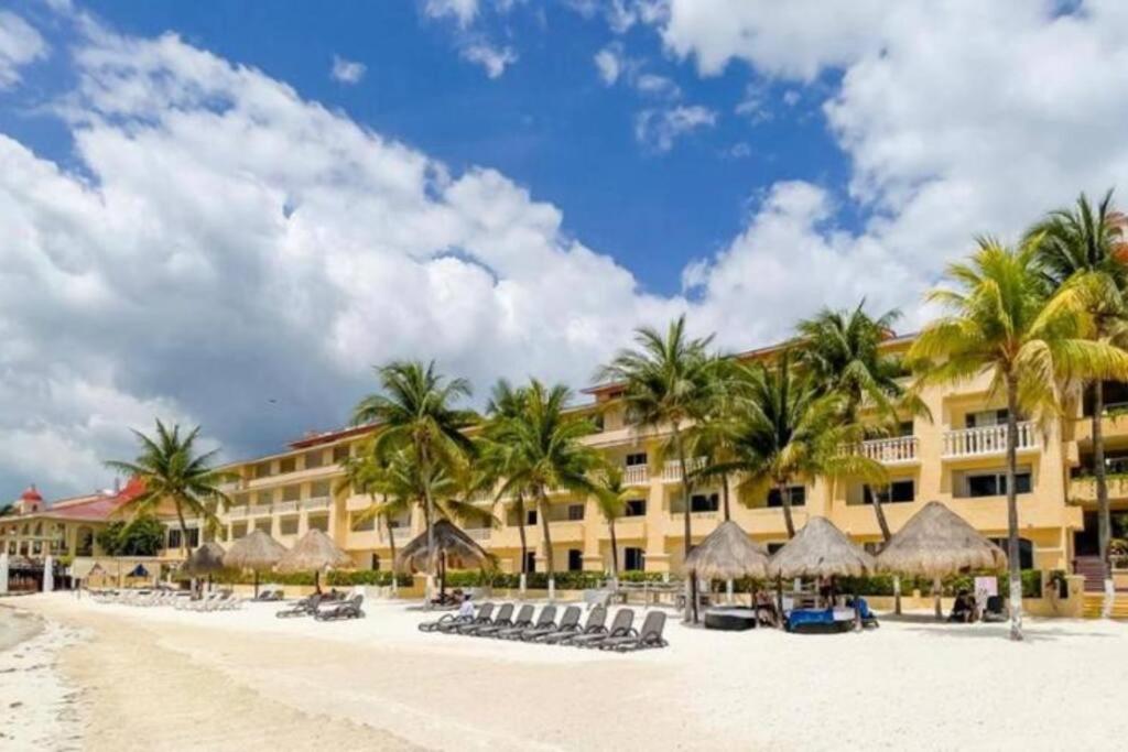Apartamento en complejo hotelero con playa