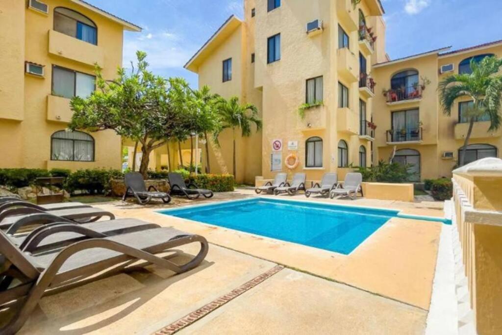 Apartamento en complejo hotelero con playa
