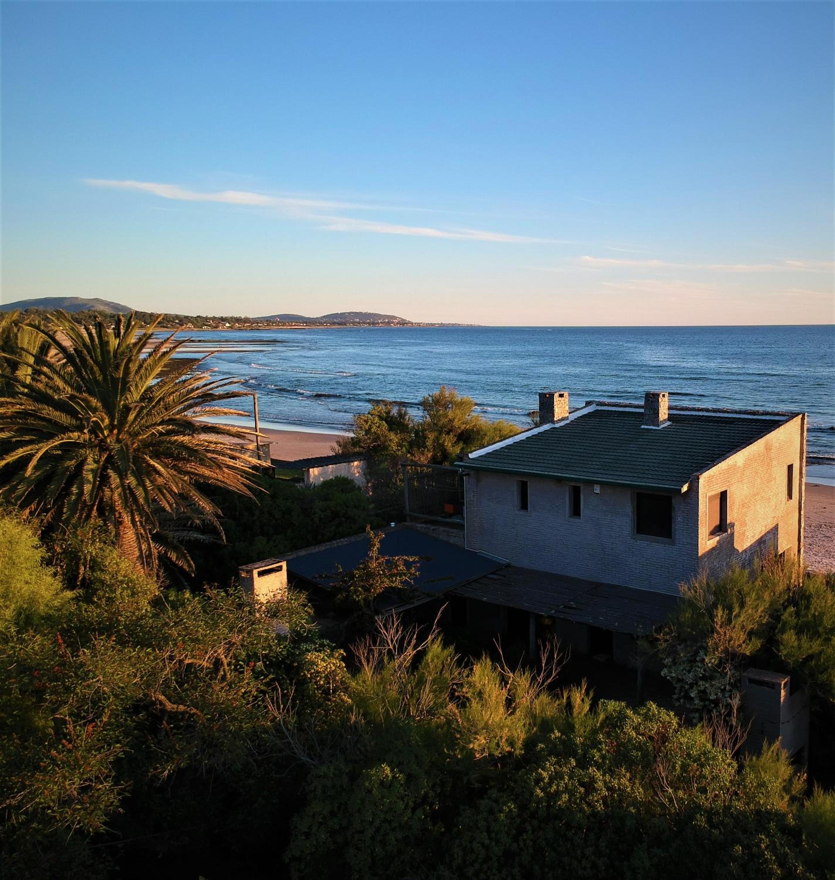 Casa espectacular directo sobre el mar view 4