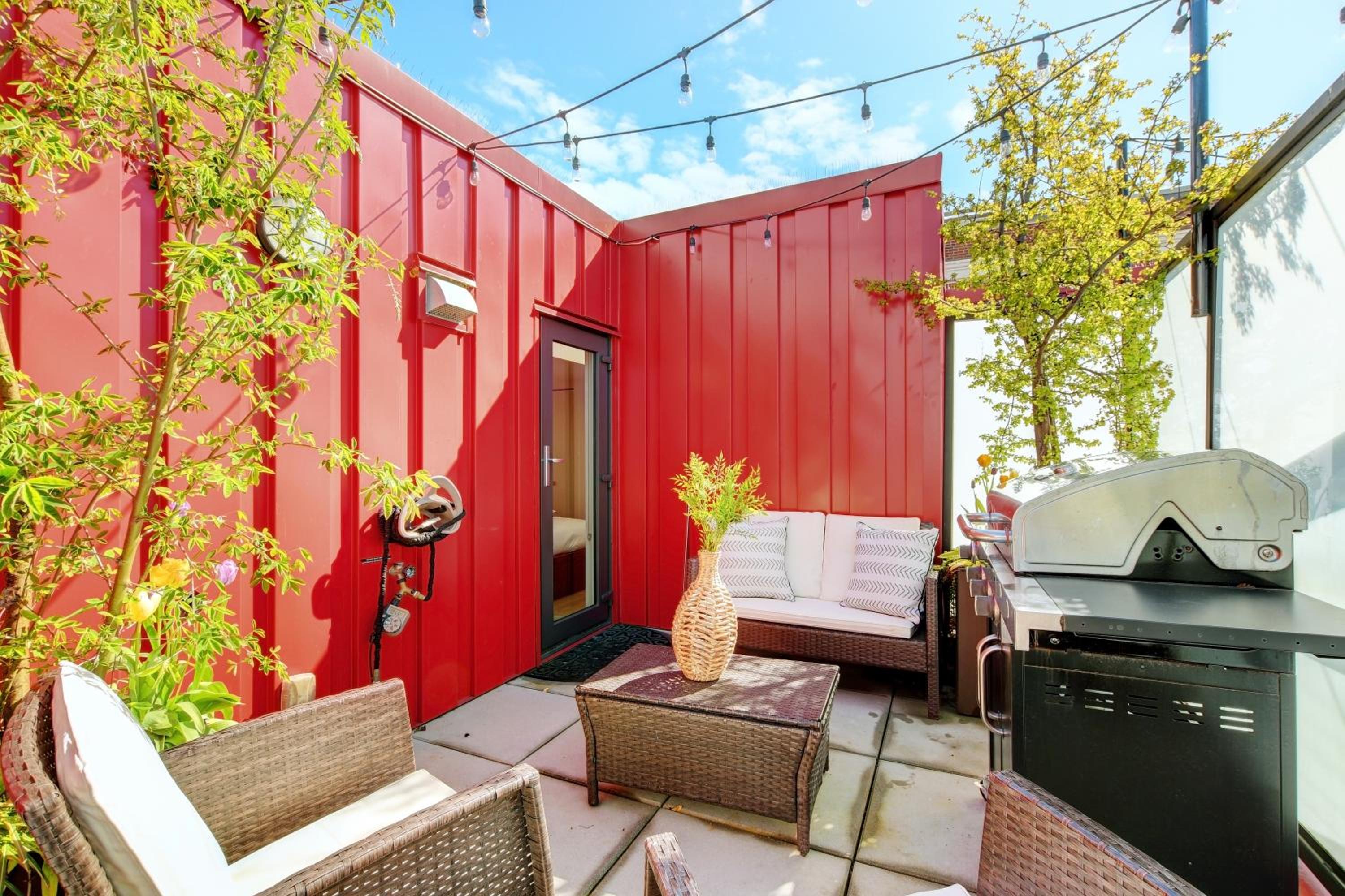 West Coast Loft with Rooftop Patio + Harbour View