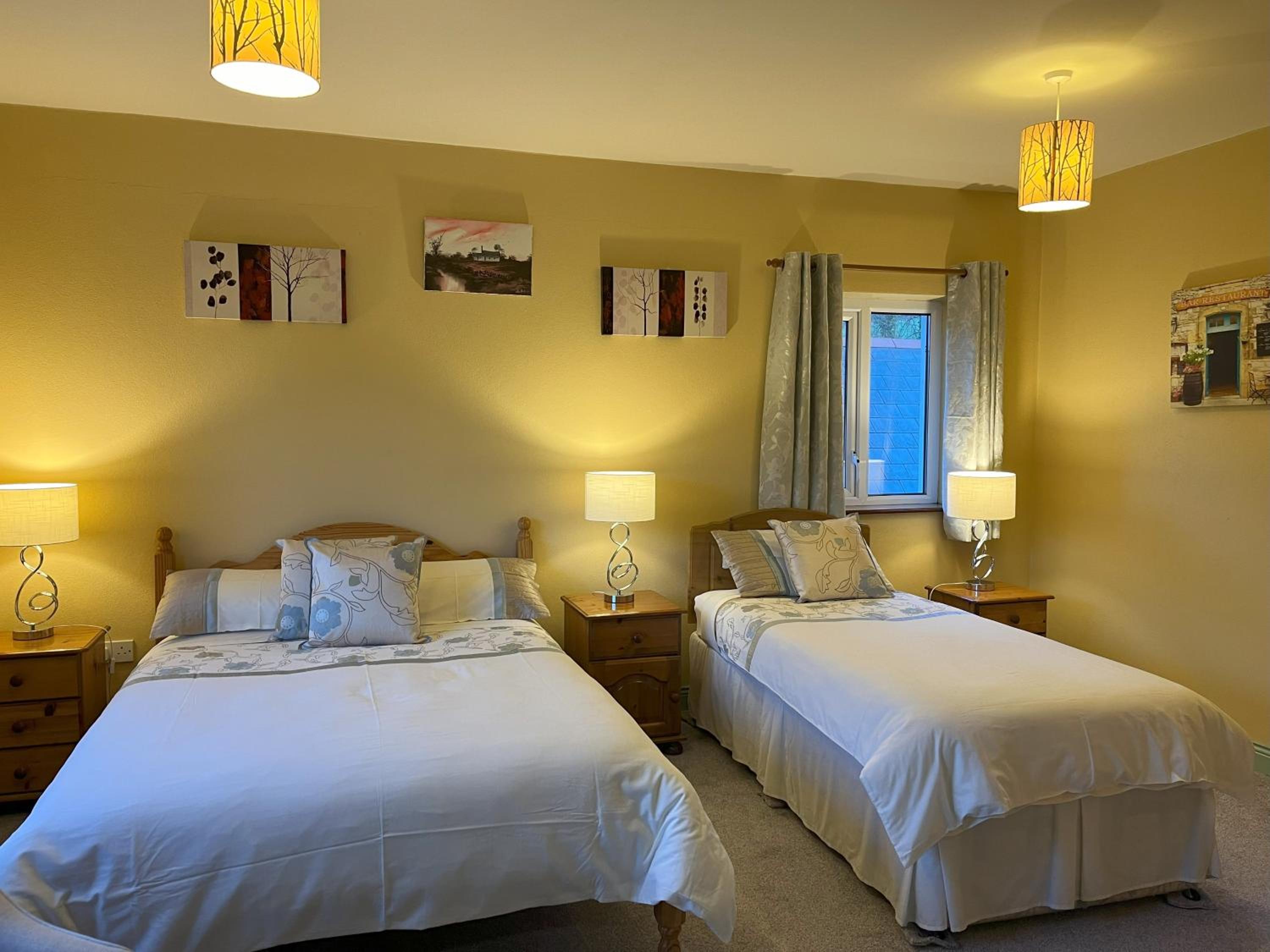 PK Lodge Bed and breakfast