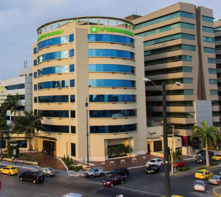 Ecusuites Penthouse Torre Sol Aeropuerto Mall Del Sol