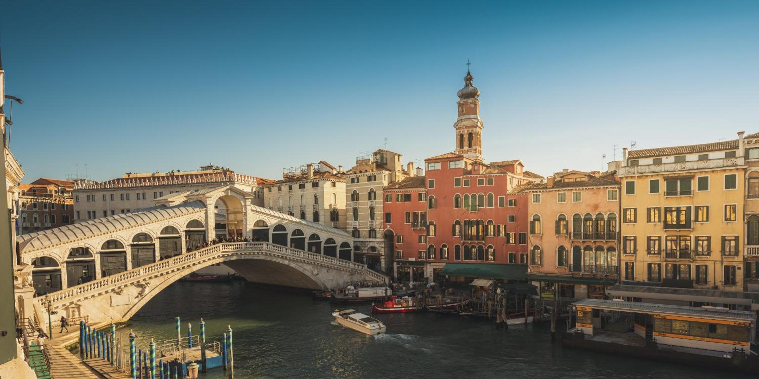 Glass House - Loft 2 minutes to Rialto Bridge & View